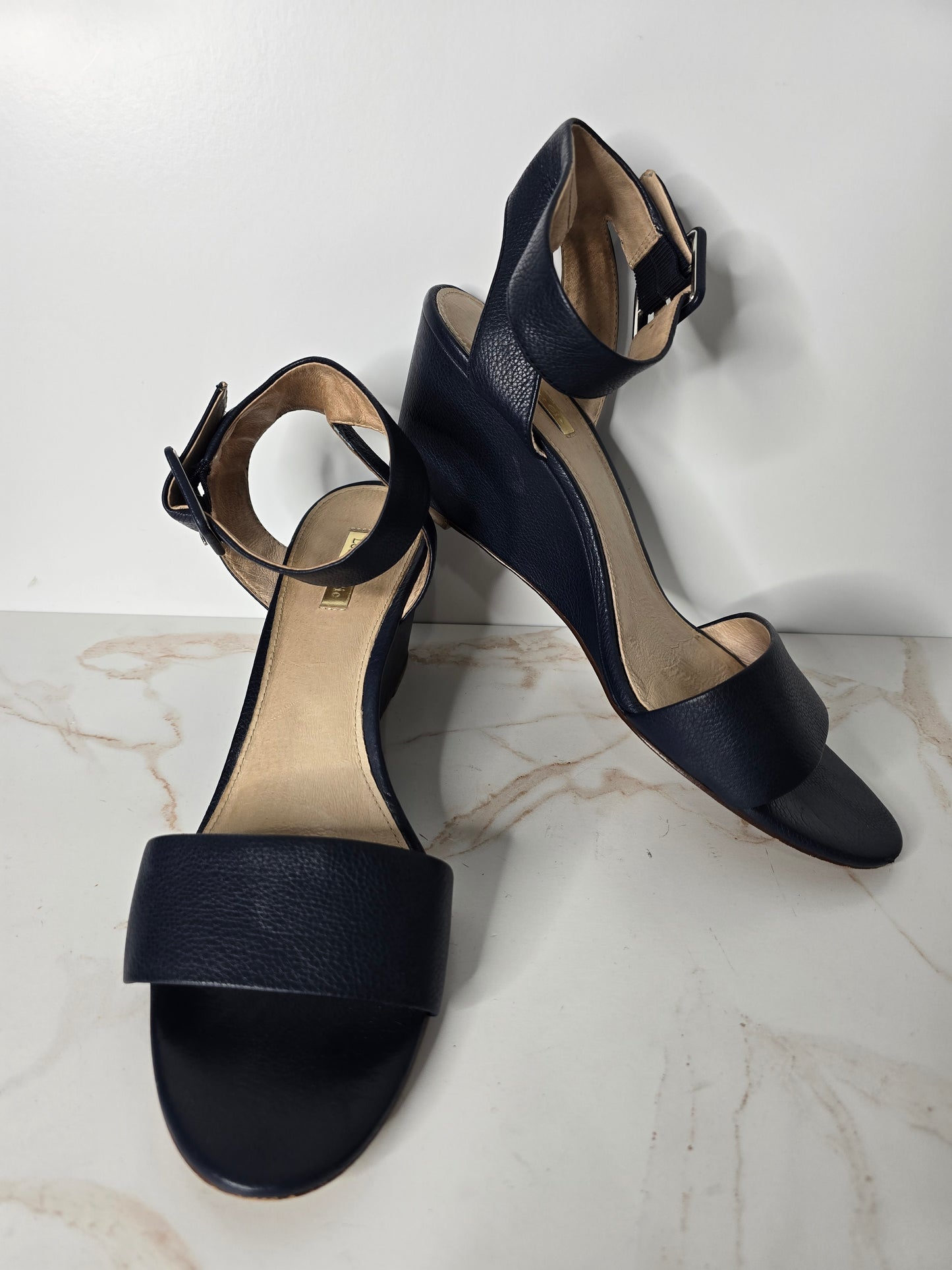 Louise et Cie Navy Leather Wedge Sandal Sz 11