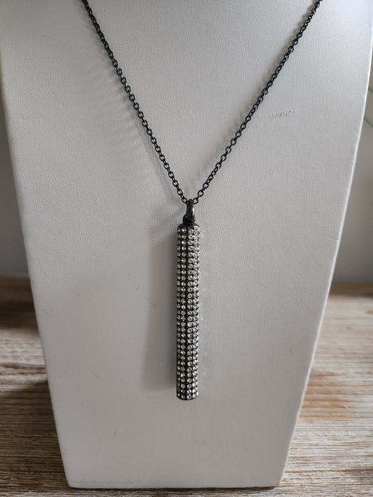 Vault Necklace