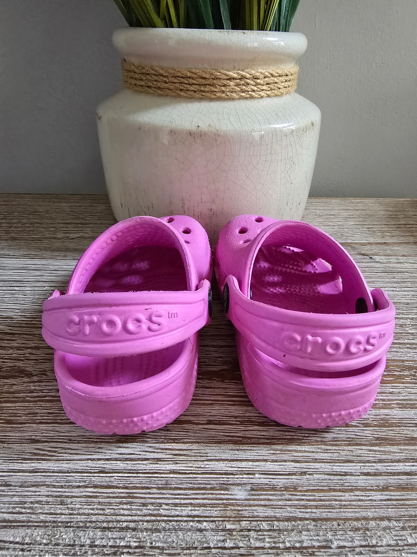 Crocs Pink Infant Sz 2/3