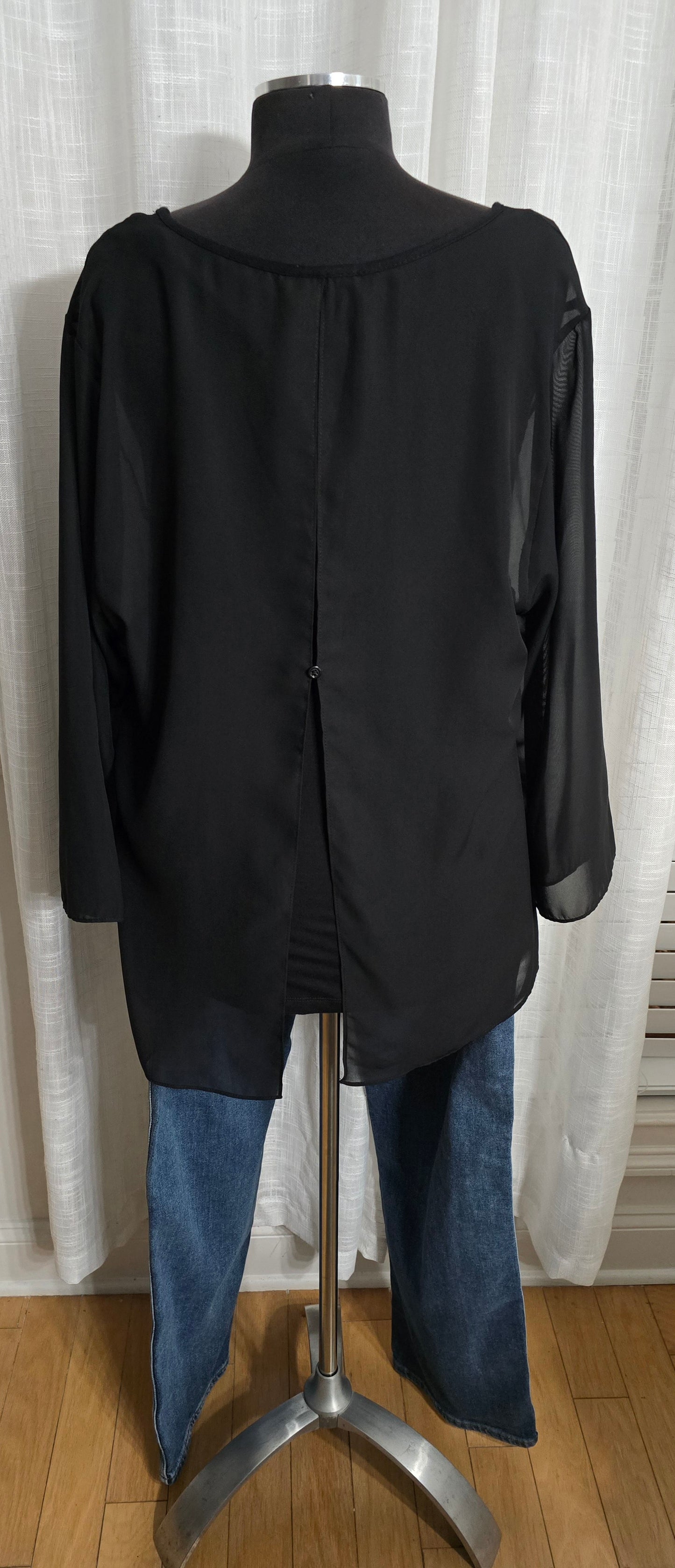 Soft Surroundings Black Blouse Button on Back Sz L