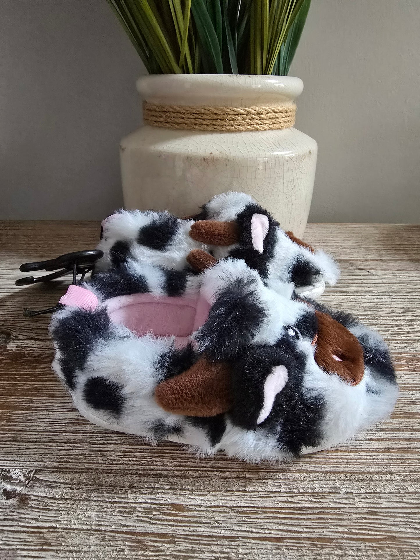 Wonder Nation Furry Slippers Infant Sz 3