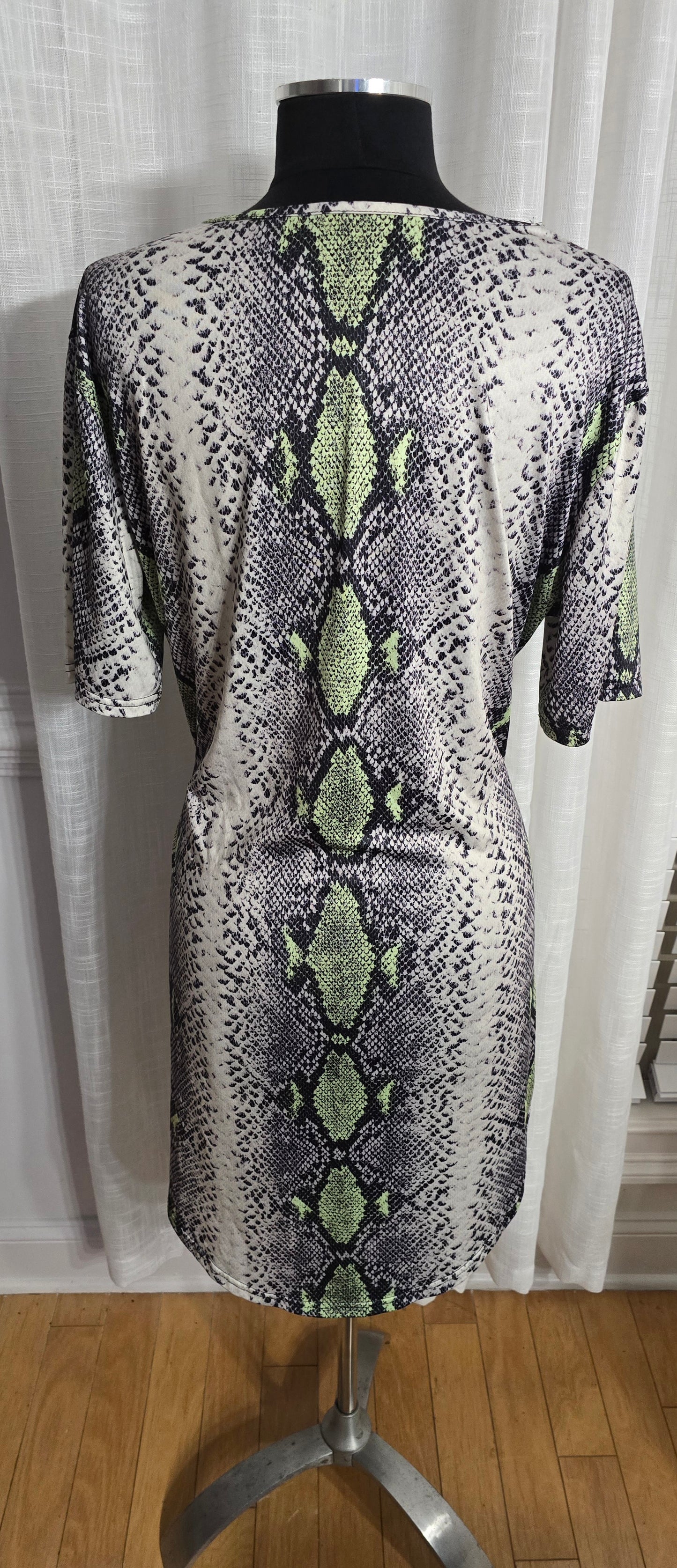 Shein Snake Print Dress Sz 1XL (best fit Sz XL)