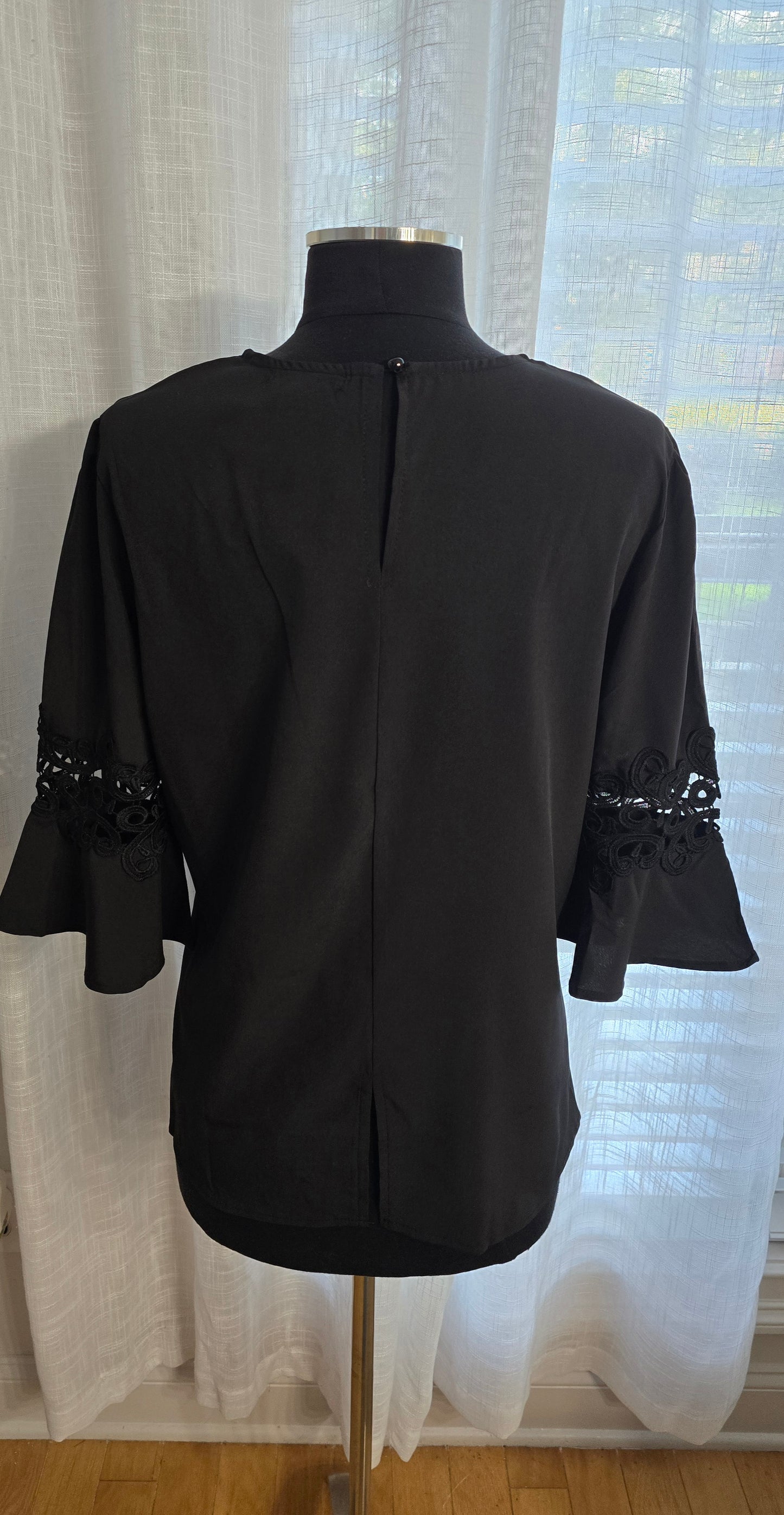 Meaneor Black Blouse Sz M