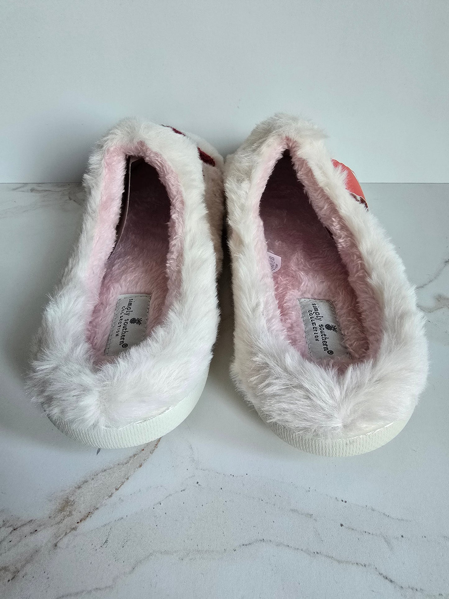 Simply Southern Furry Slippers Sz 7/8