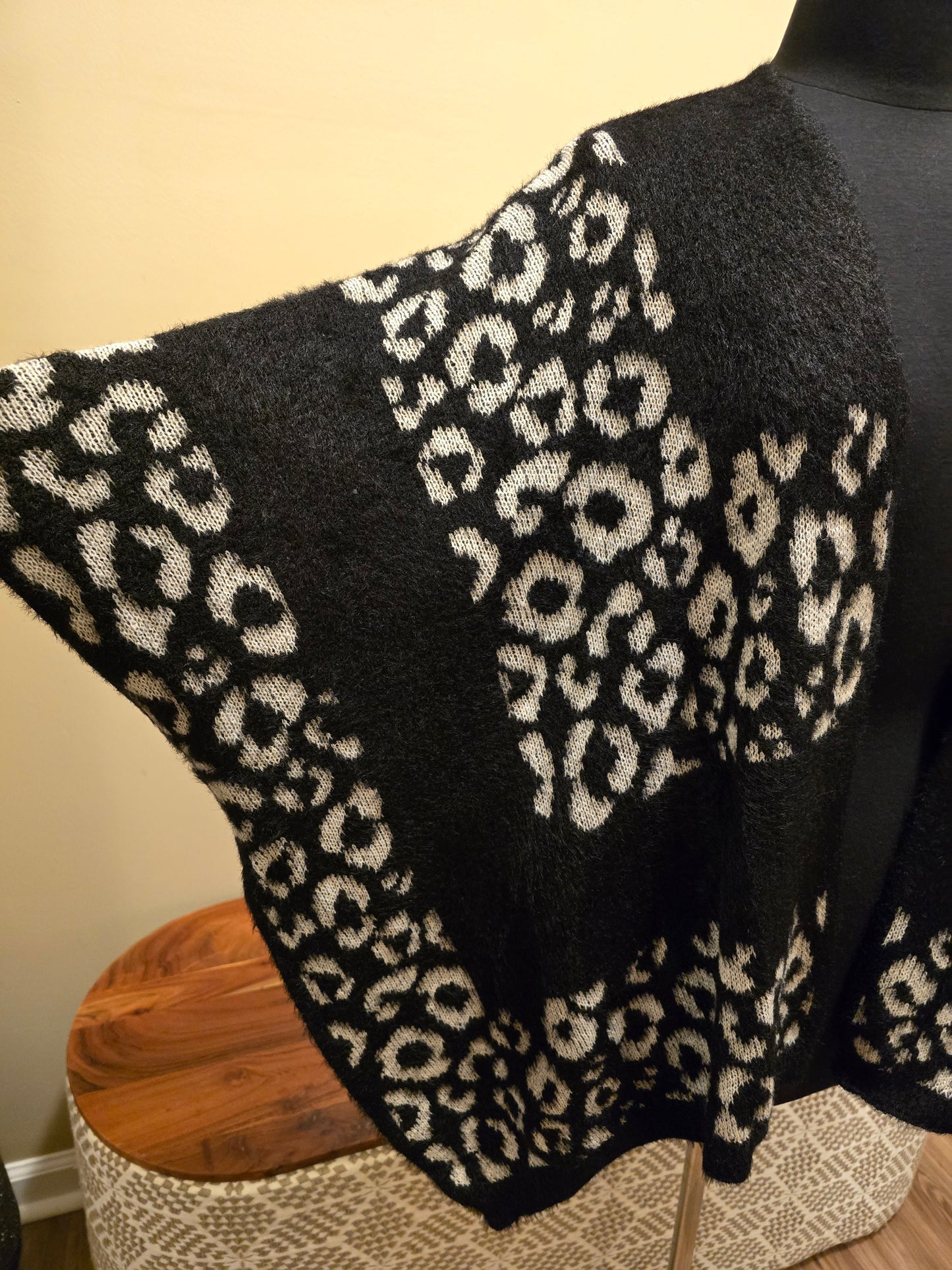 Animal Print Cape One Size (Up to XL)