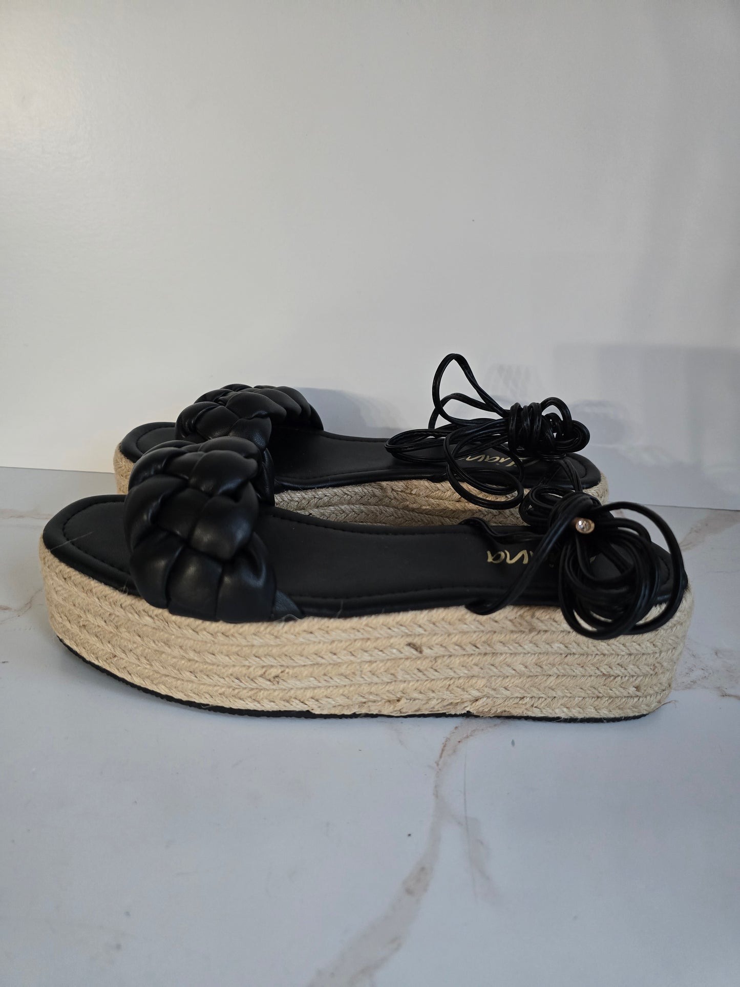 Liliana Braided Lace-Up Sandal Sz 9