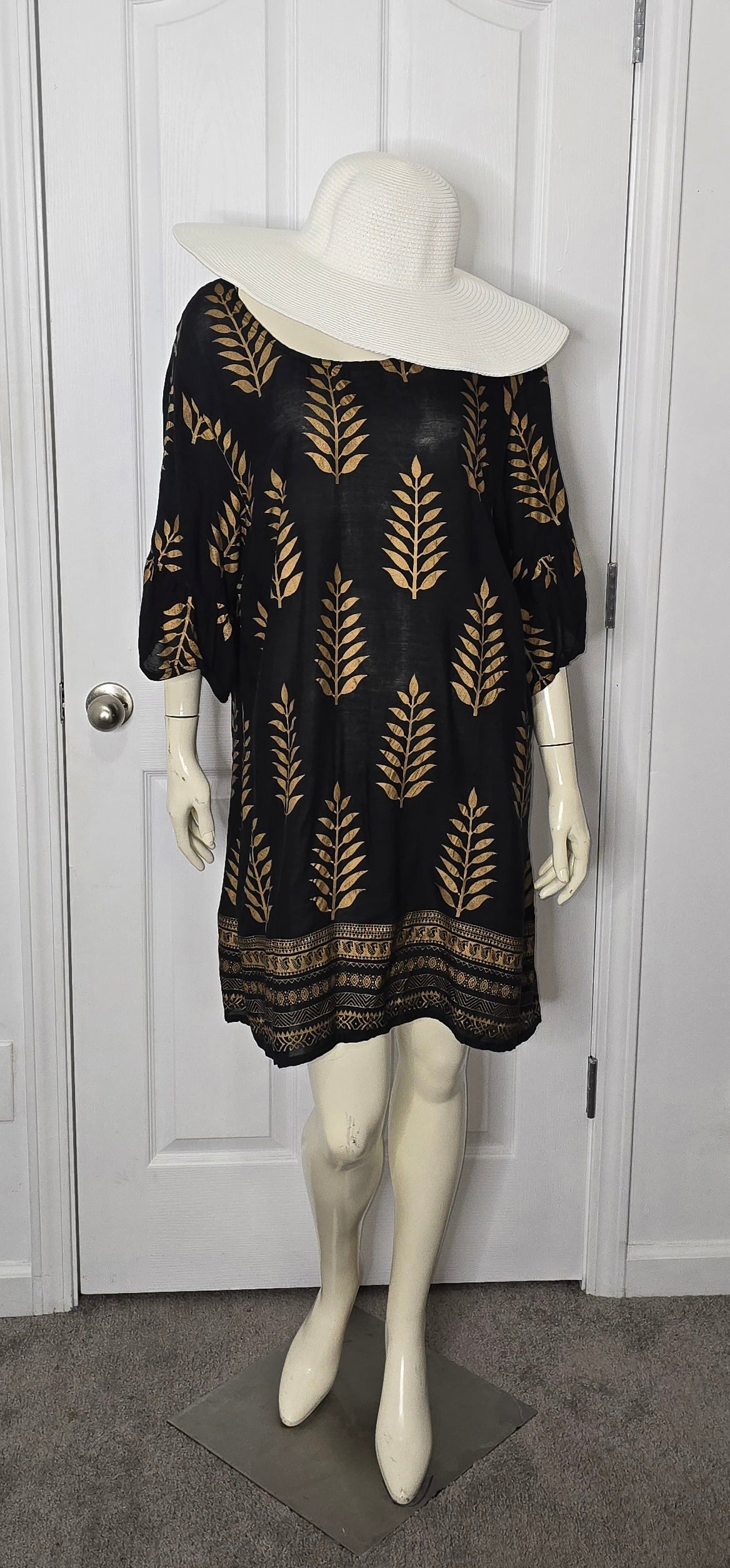 Black & Gold Tunic/Dress Fits Up to Sz XL