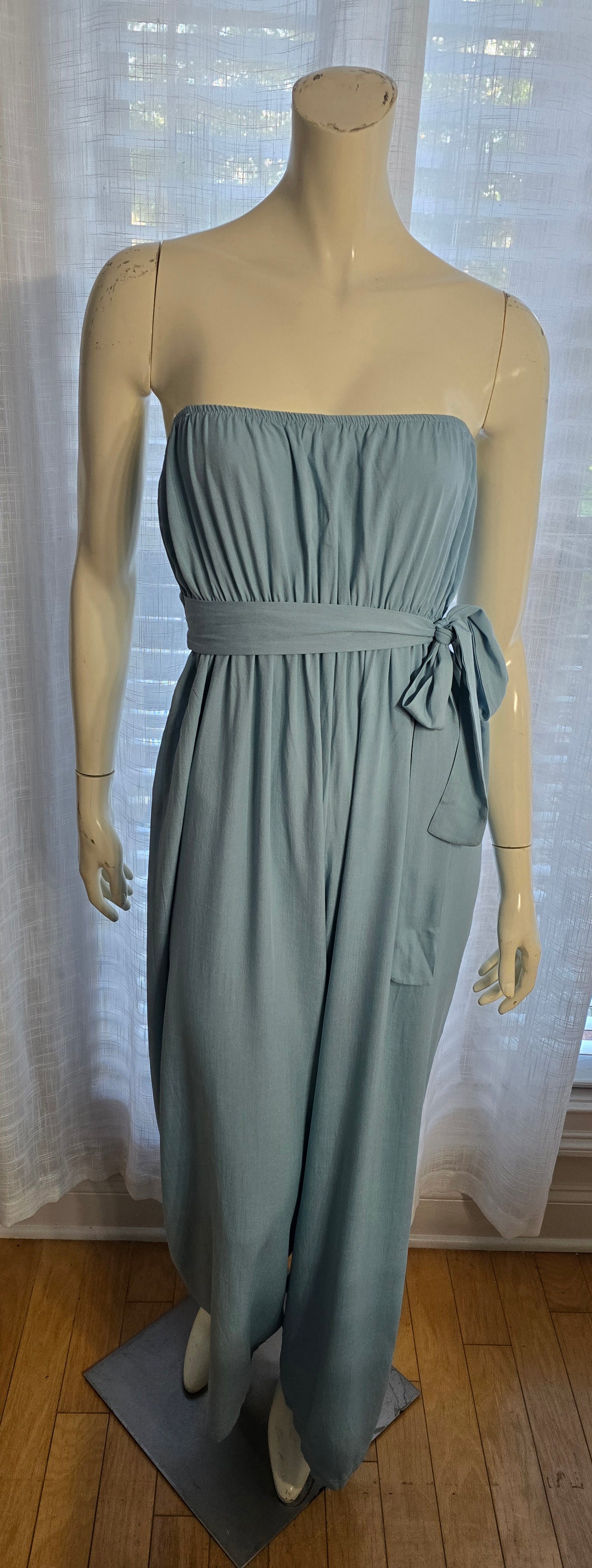 Jumpsuit with Back CutOut Sz L