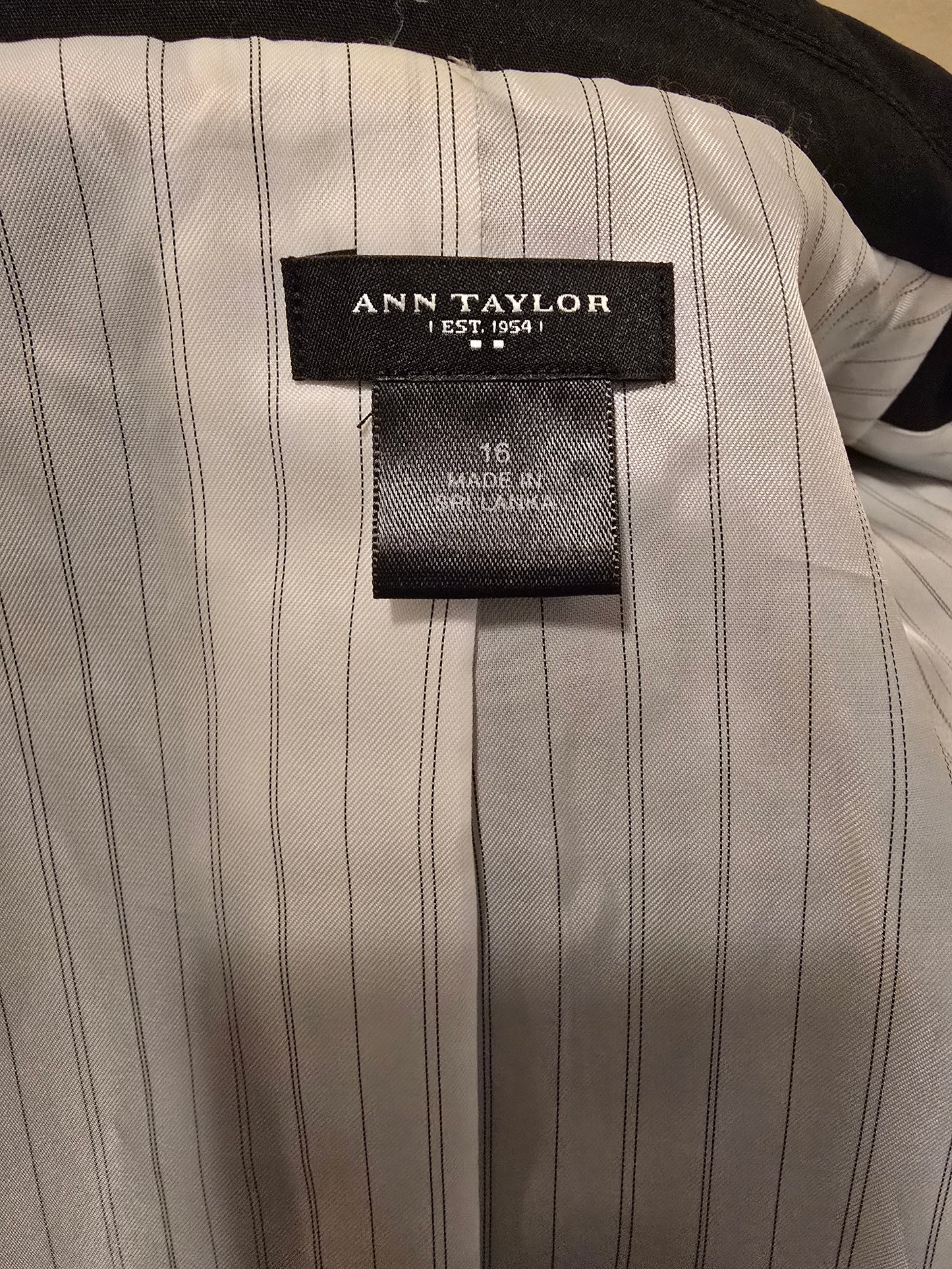 Black Capped Sleeve Blazer Sz XL