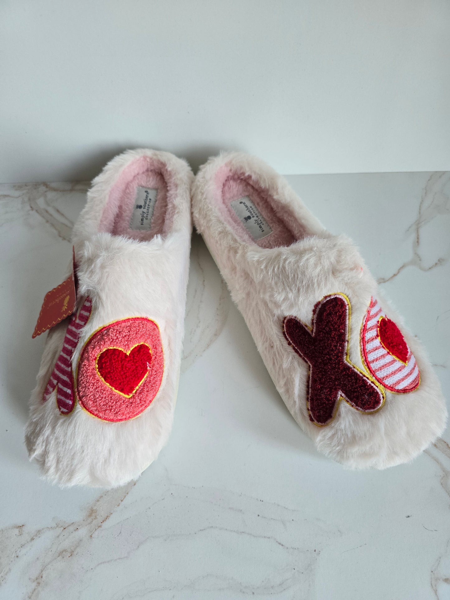 Simply Southern Furry Slippers Sz 7/8