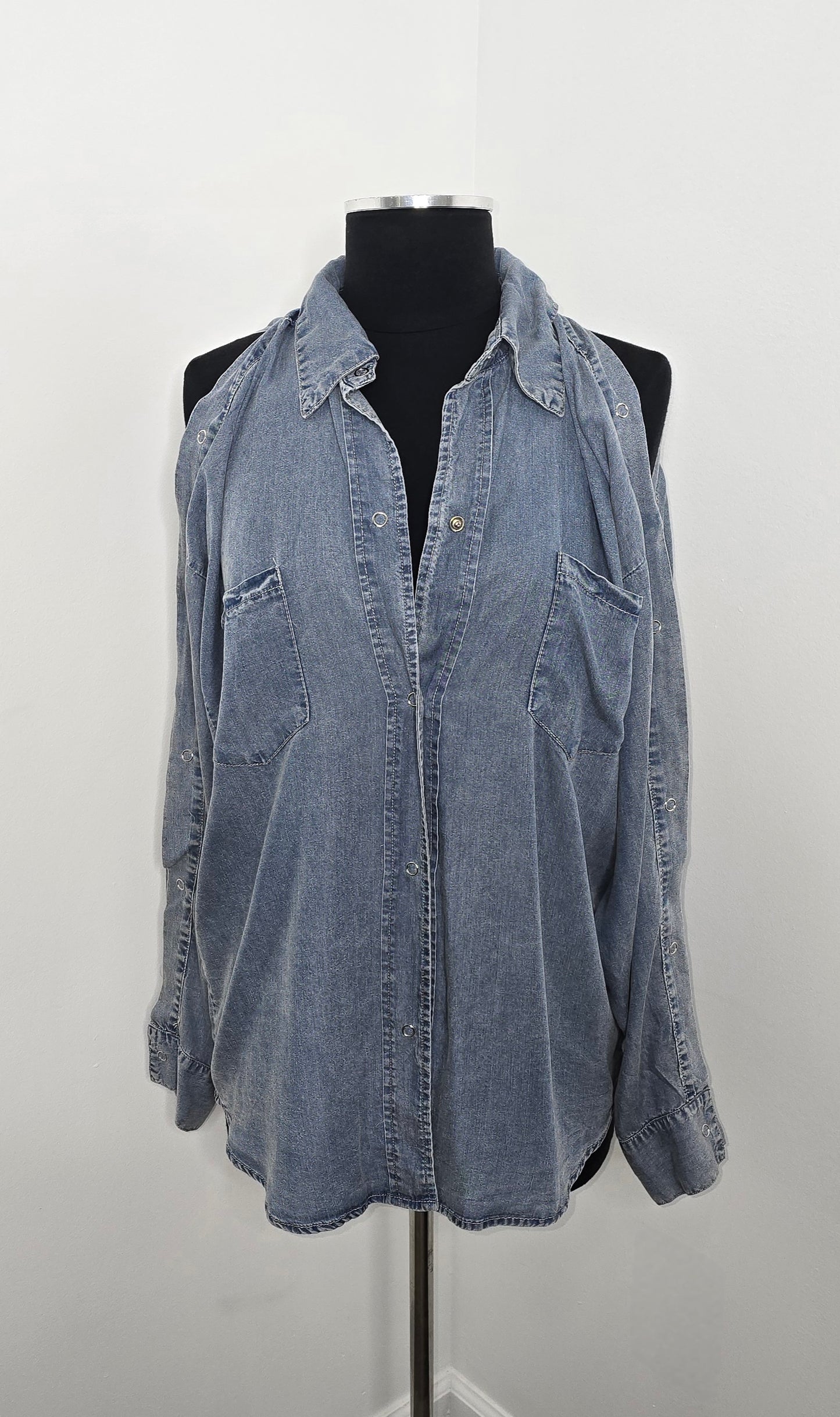 Snap Sleeve Denim Shirt Sz S (fits up to M)
