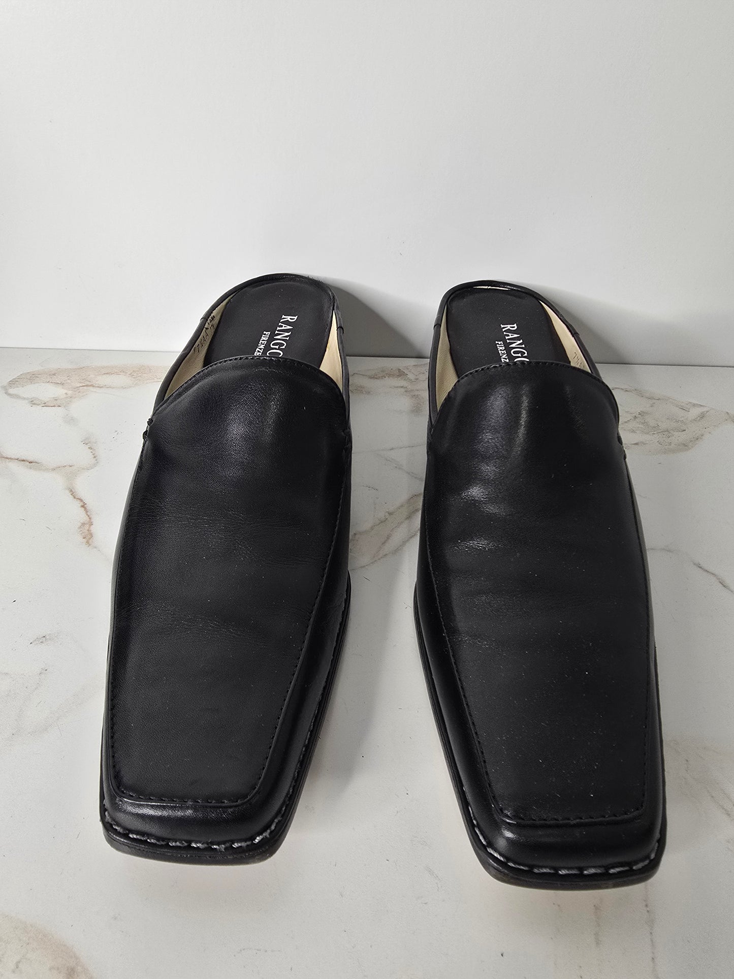 Rangoni Firenze Black Italian Leather Mule Sz 7.5 AA (Narrow)