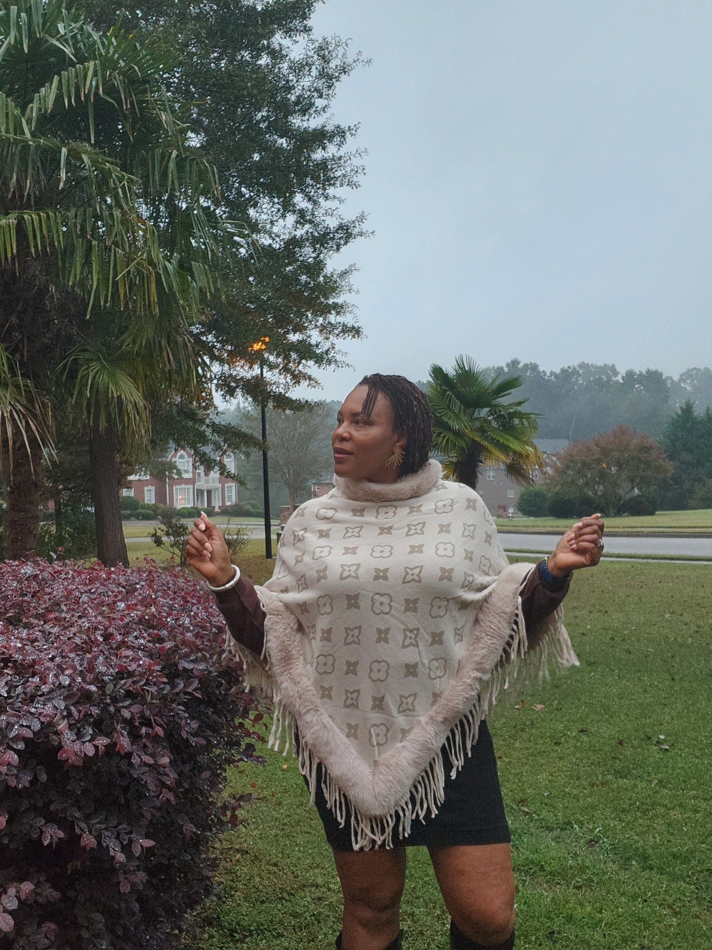 Faux Fur Trimmed Black Cape One Size