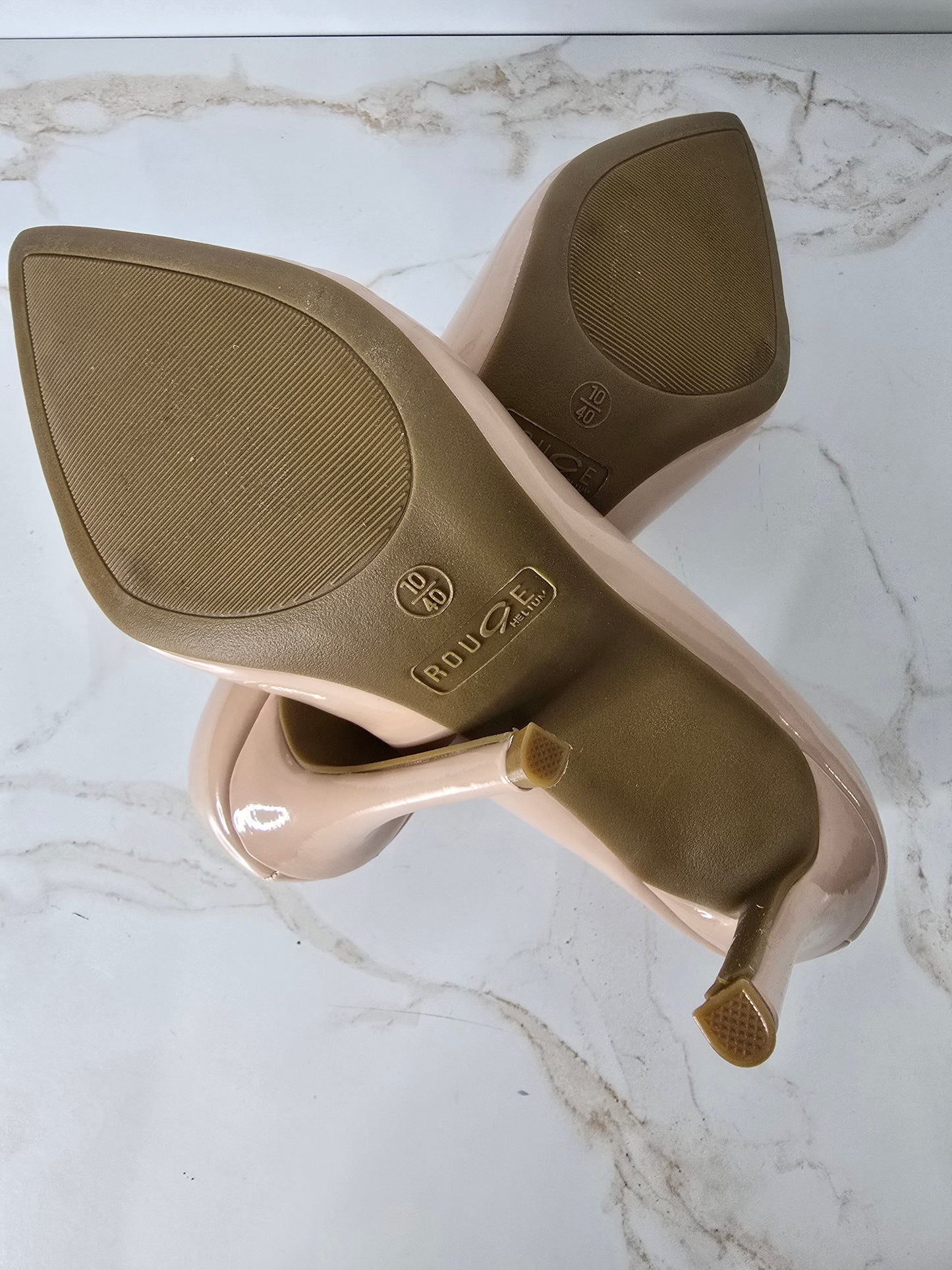 Rouge Helium Nude Rhinestone Pump Sz 10