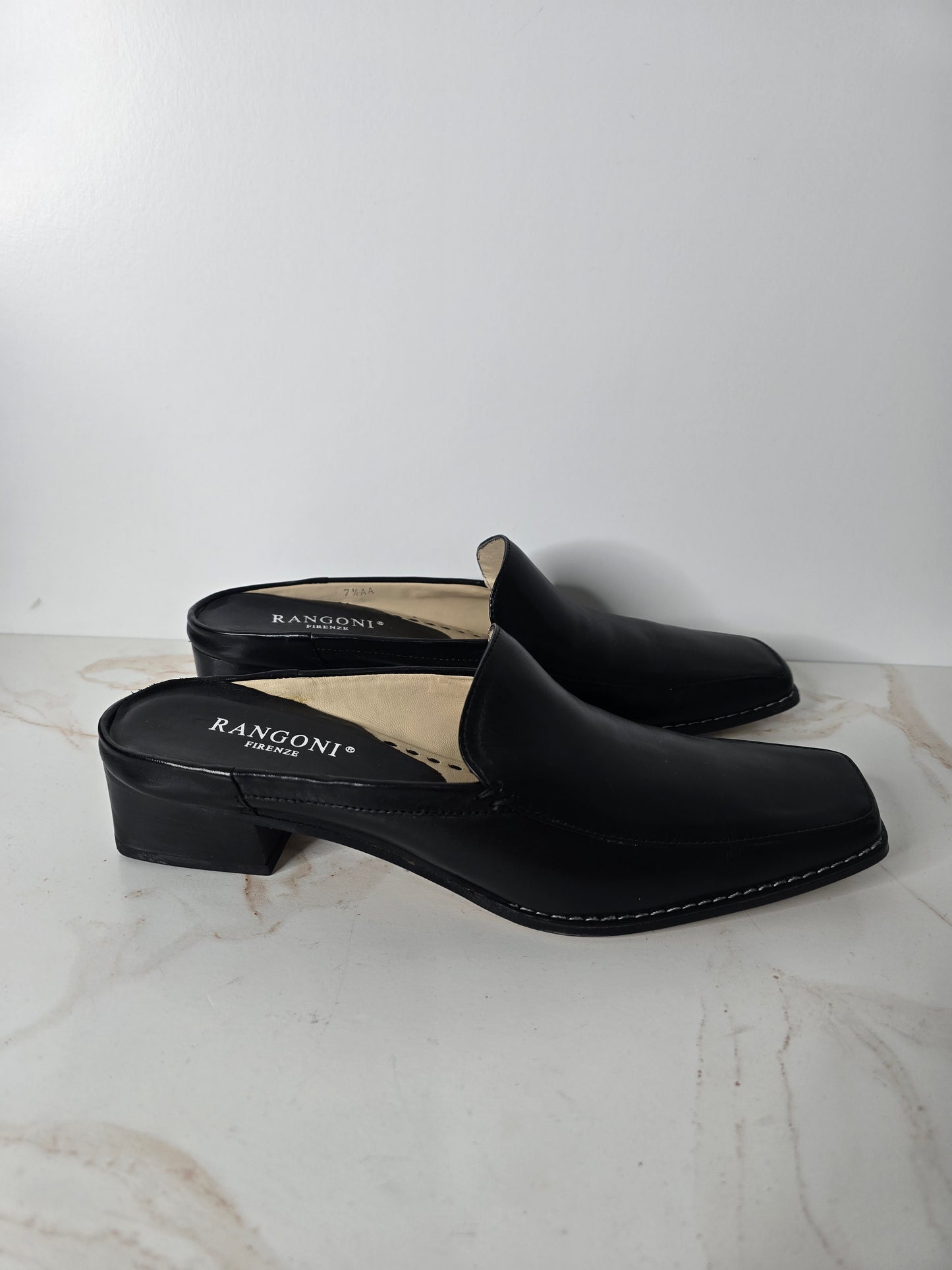 Rangoni Firenze Black Italian Leather Mule Sz 7.5 AA (Narrow)