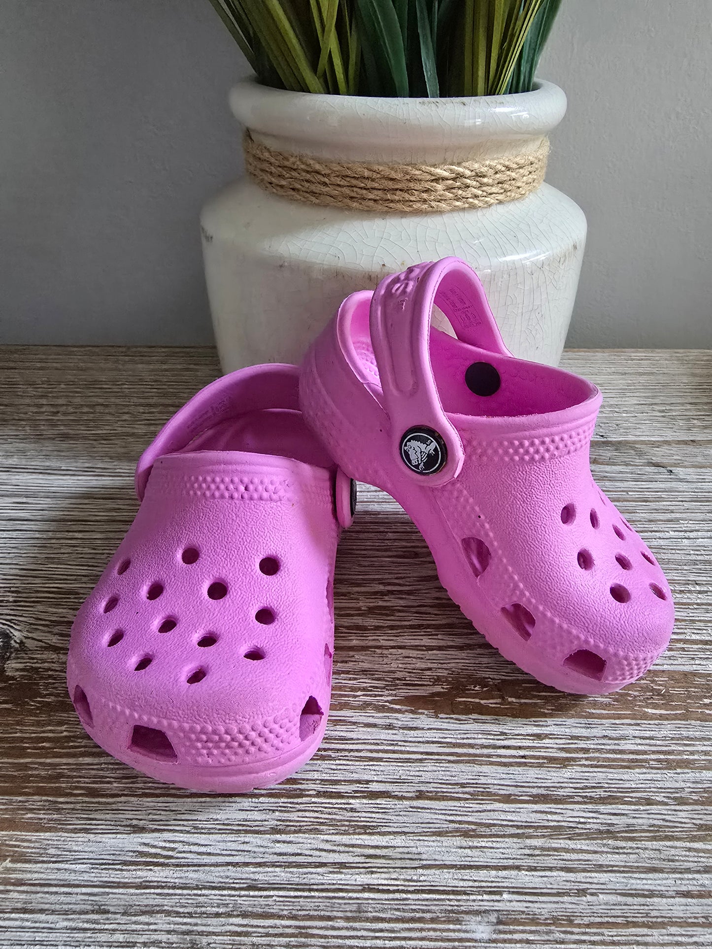 Crocs Pink Infant Sz 2/3