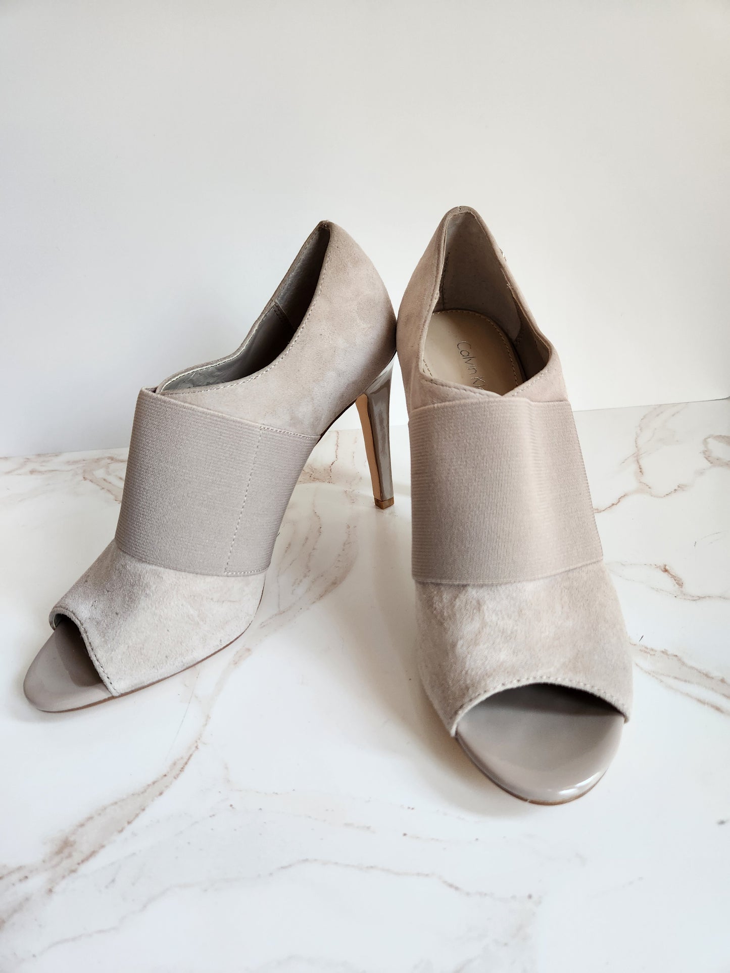 Calvin Klein Shandy Peep Toe Sz 7.5