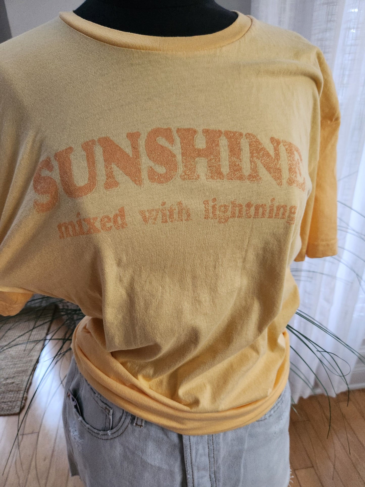 Sunshine Mixed With Lightning Tee Sz L/XL