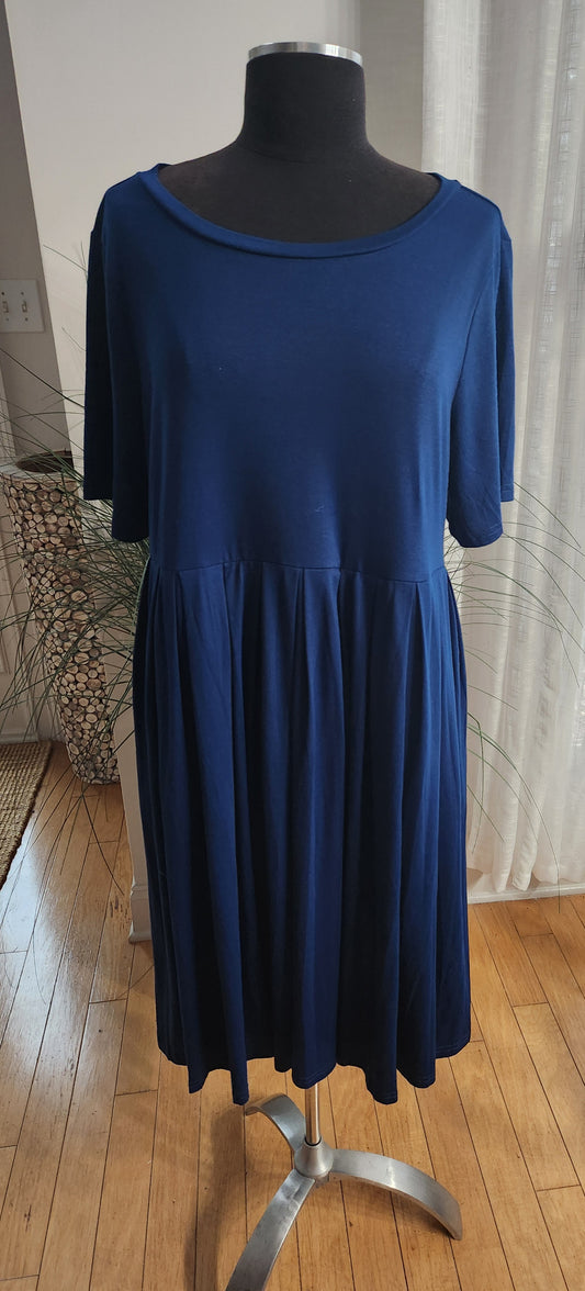 BloomChic Navy Dress Sz 14/16