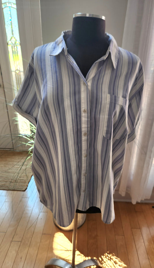 Universal Threads Shirt Sz XXL