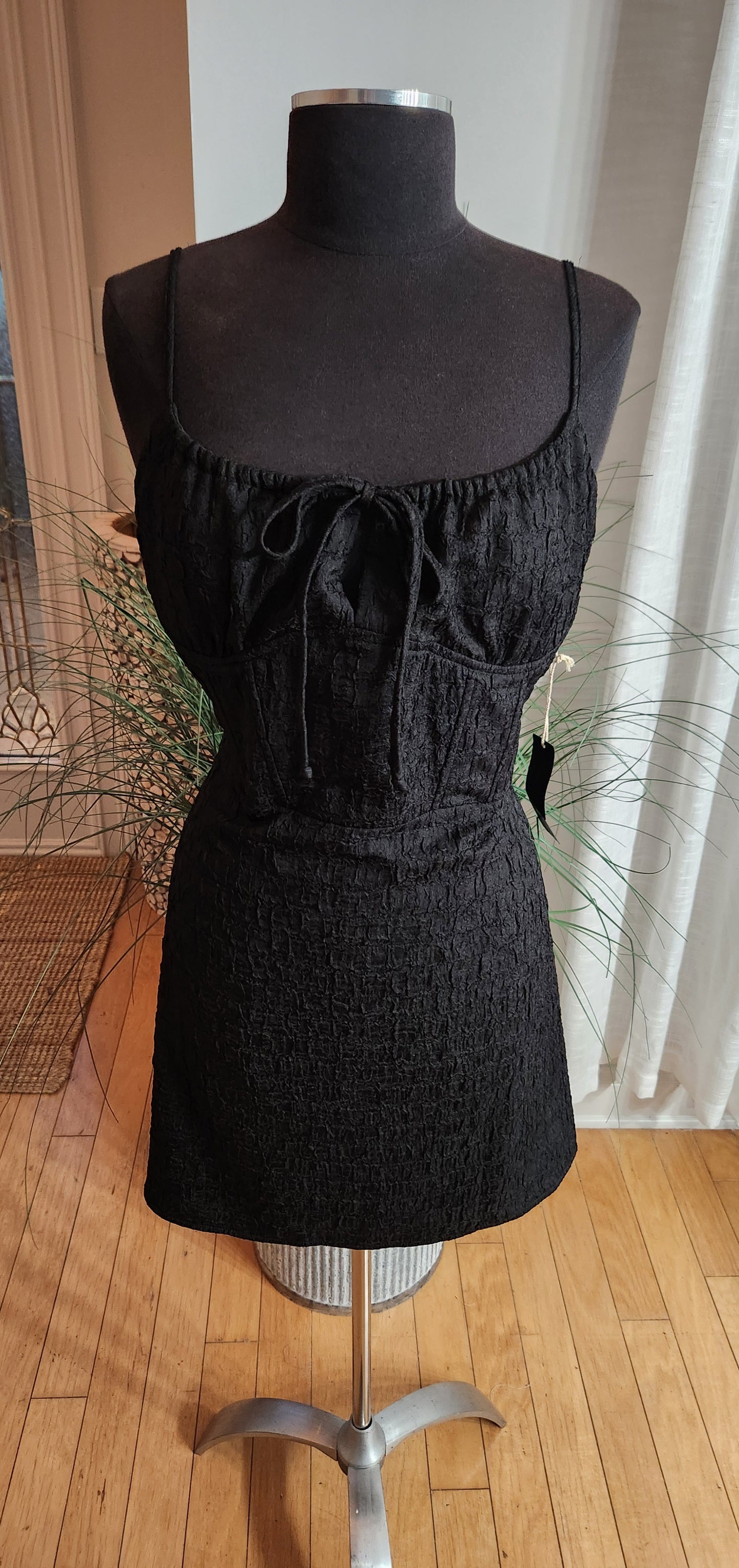 West of Tilly's LBD Sz XL