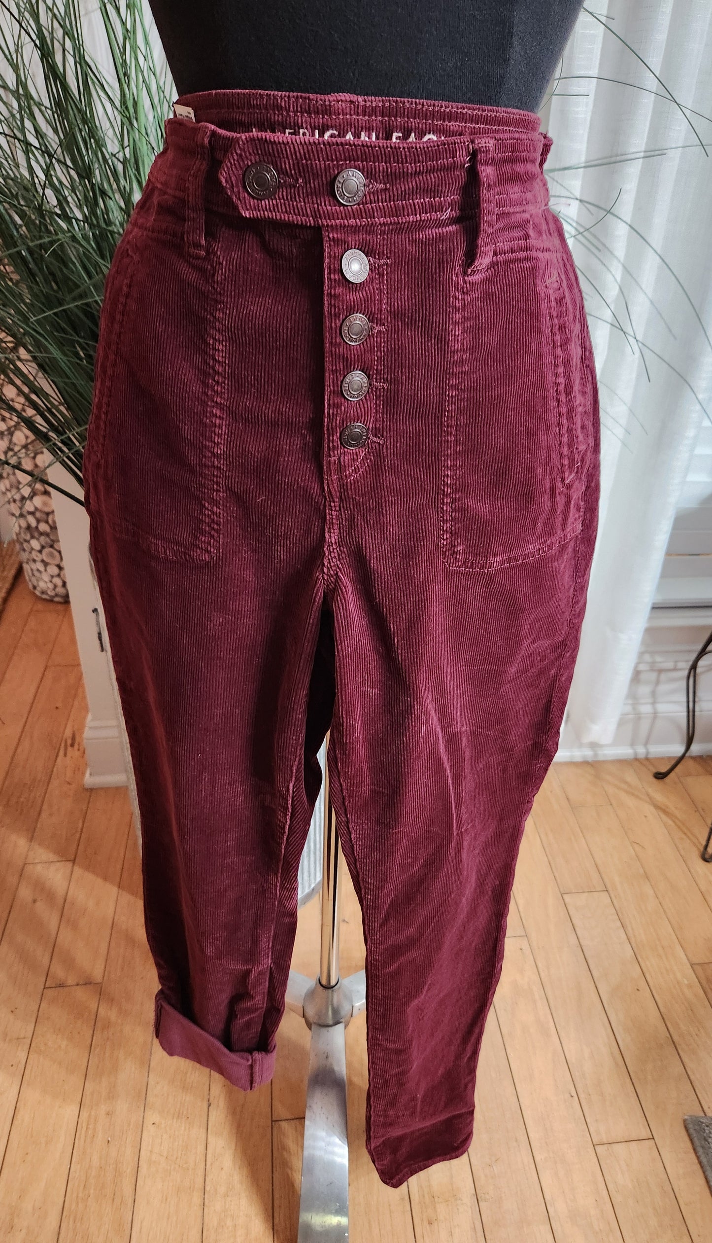 American Eagle Super Stretch Corduroy Pants Sz 10