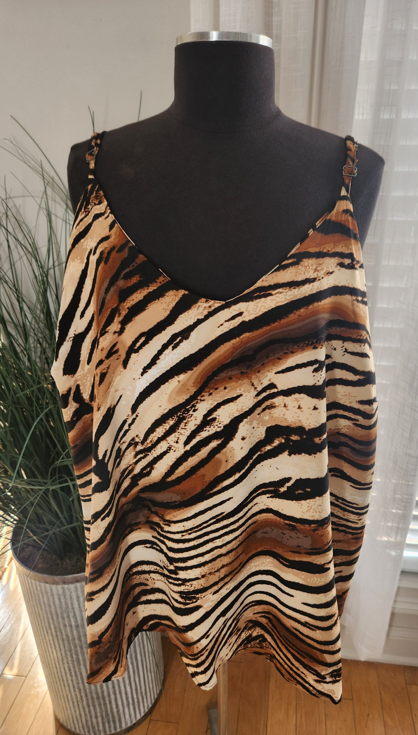 Ashley Stewart Tiger Print Camisole Sz 26/28