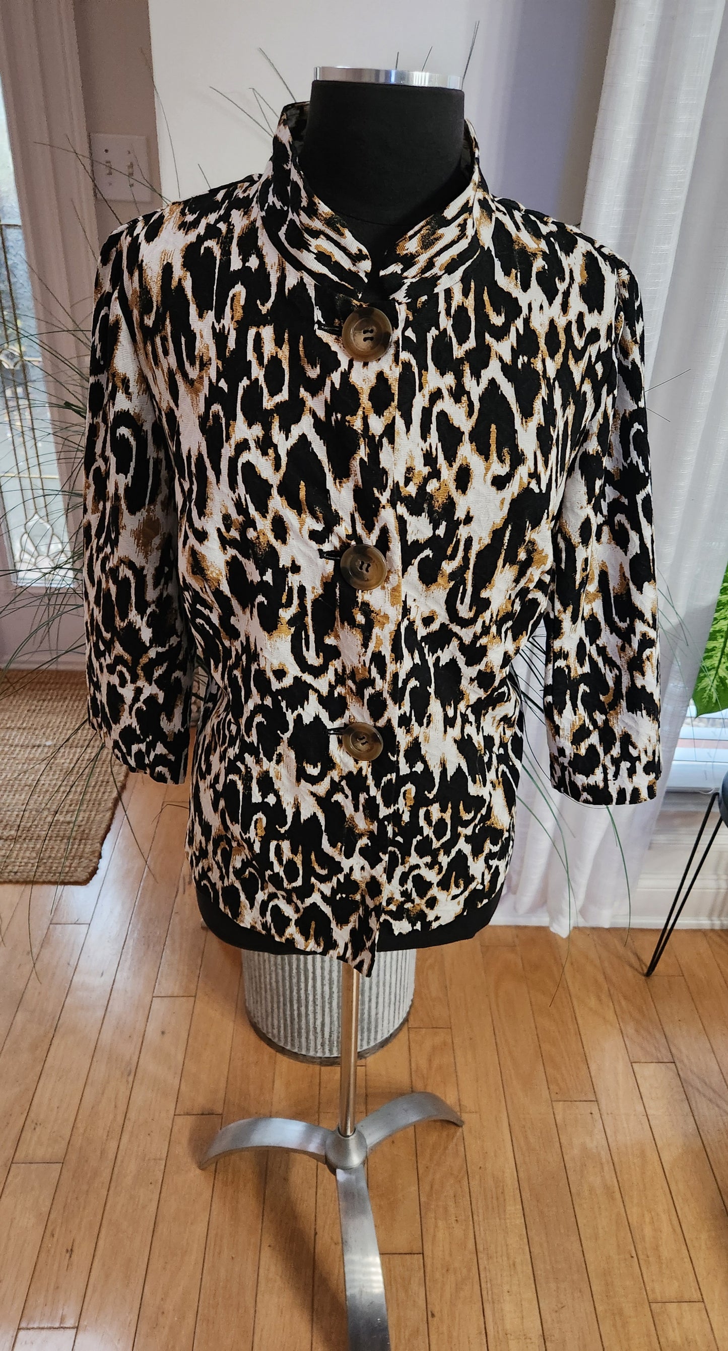 Animal Printish Blazer Sz 1X