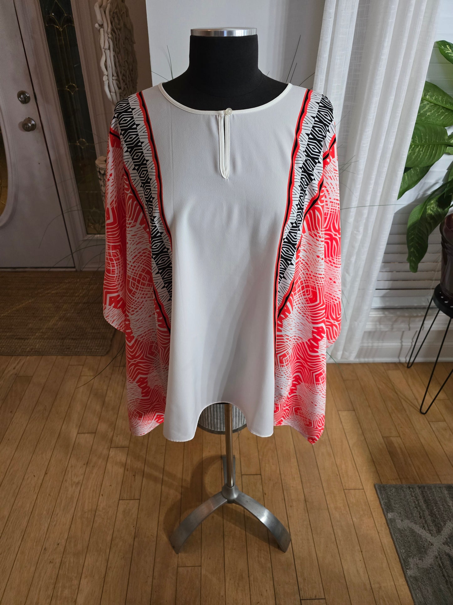 DG2 by Diane Gilman Angel Sleeve Blouse Sz M/L