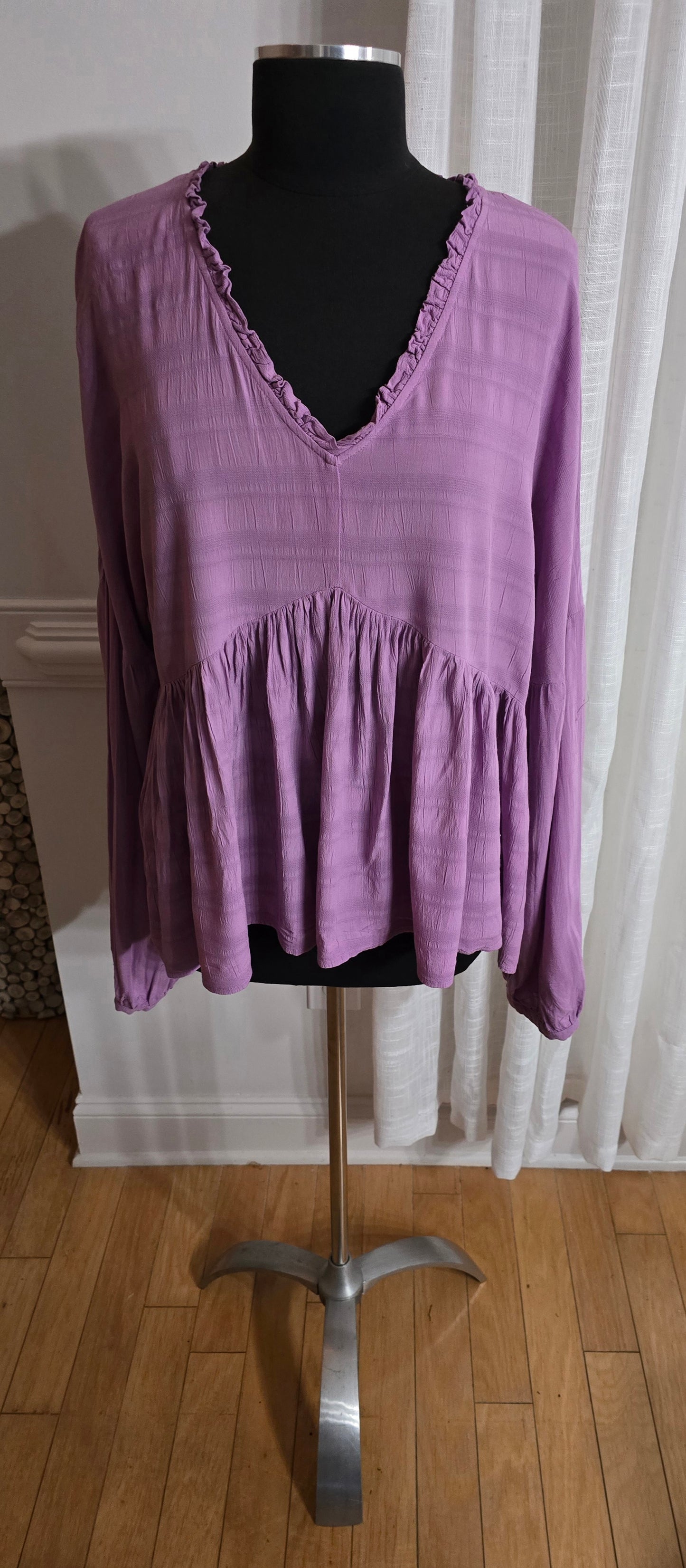 Time & Tru Lavender Blouse Sz XL