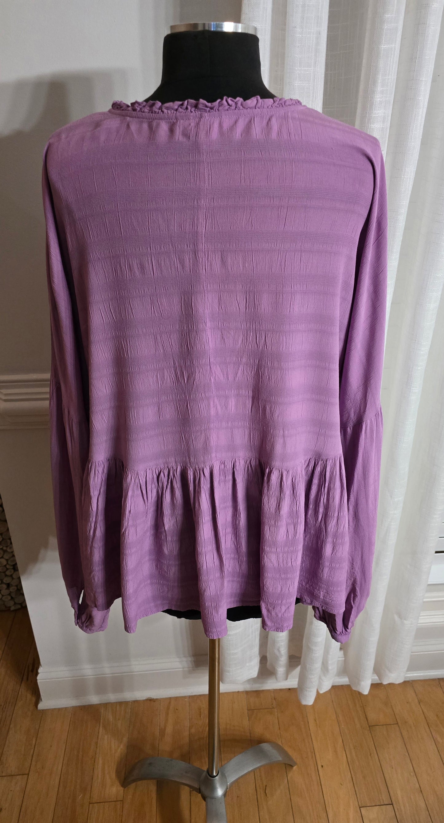 Time & Tru Lavender Blouse Sz XL