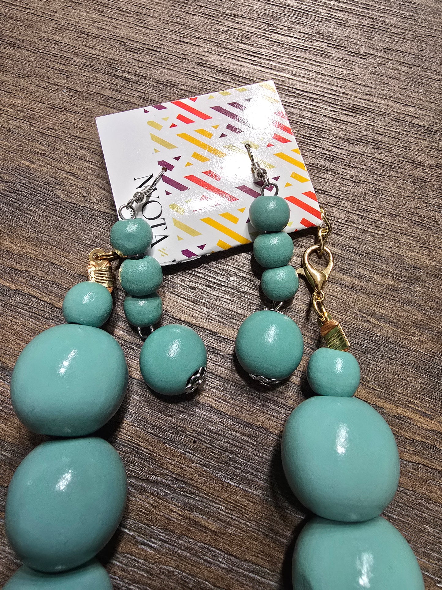 Layered Turquoise Wooden Necklace Set