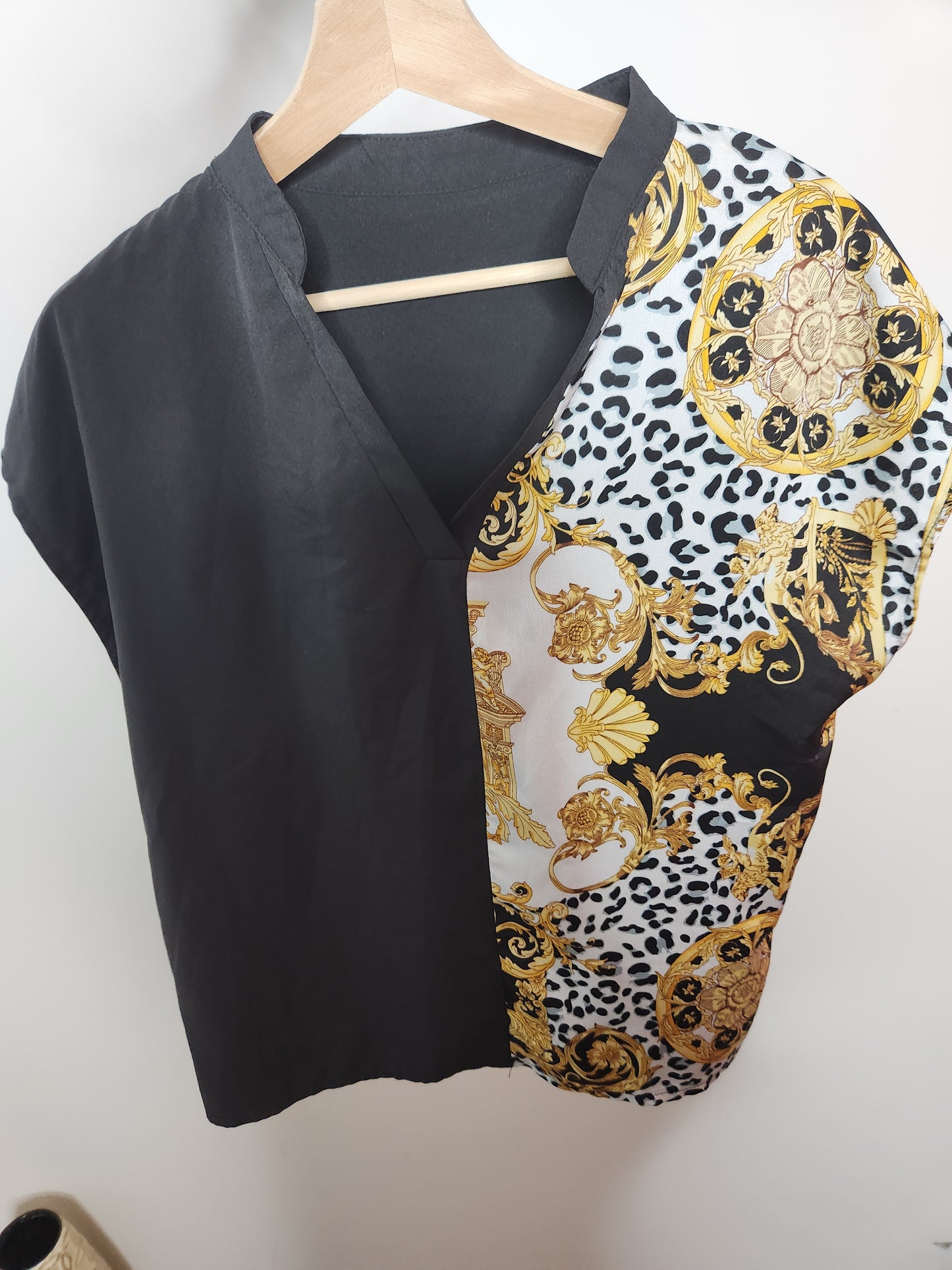 Black Blouse with Design Sz L