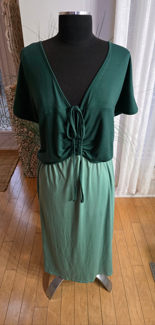 BloomChic Green Two Tone Dress Sz 26