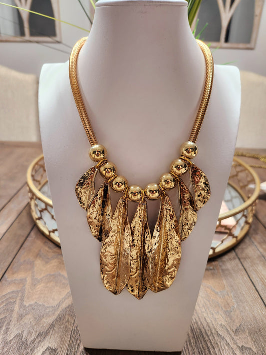 Leaf Drop Necklace Set