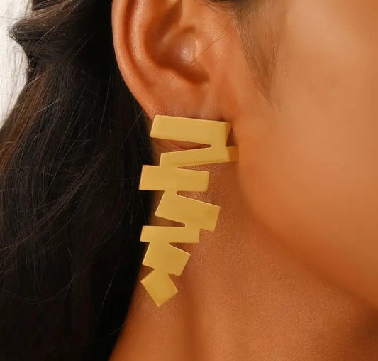 Zig Zag Earrings Gold