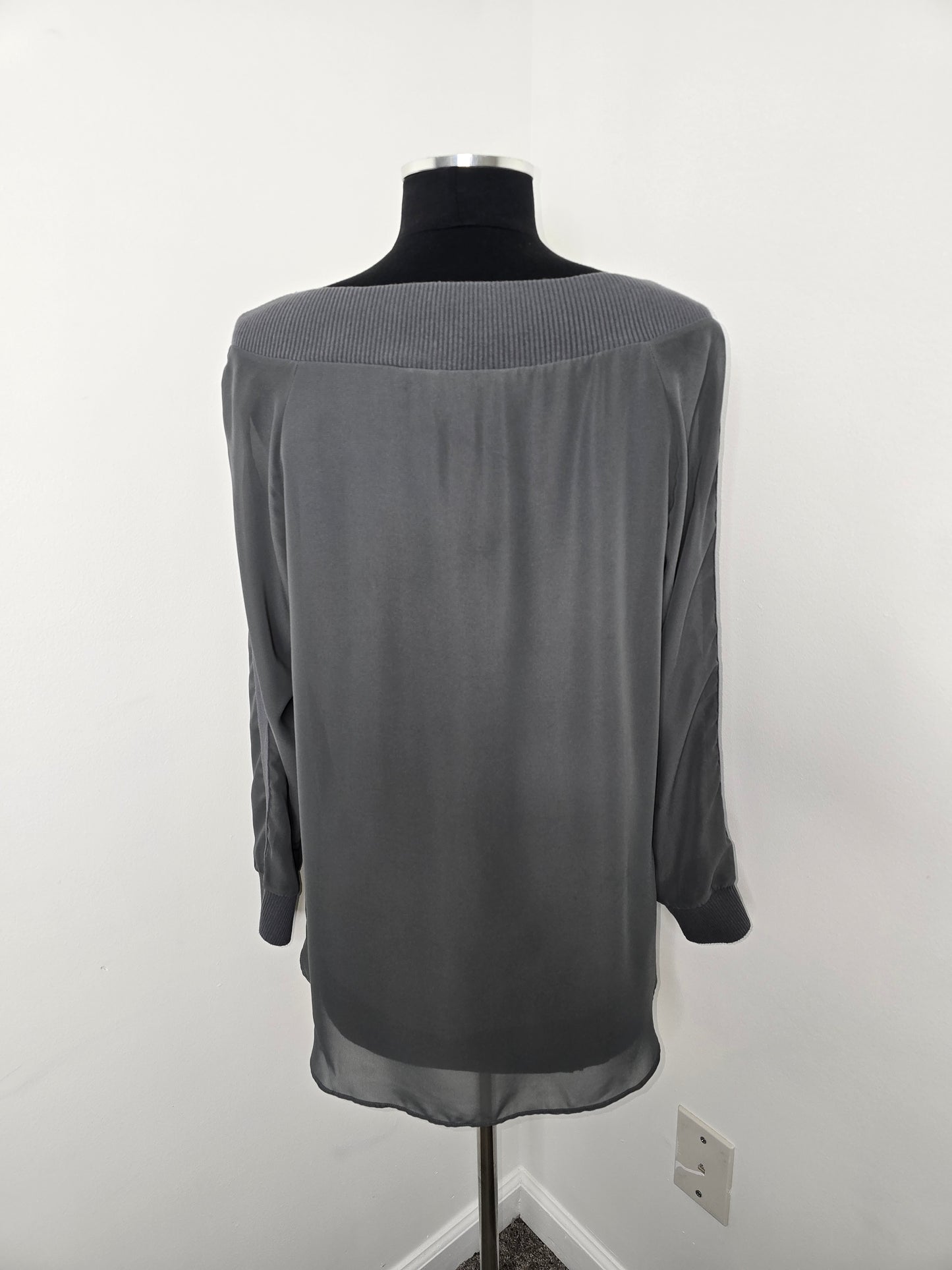 Soft Surroundings Grey Boat neck Blouse Sz M