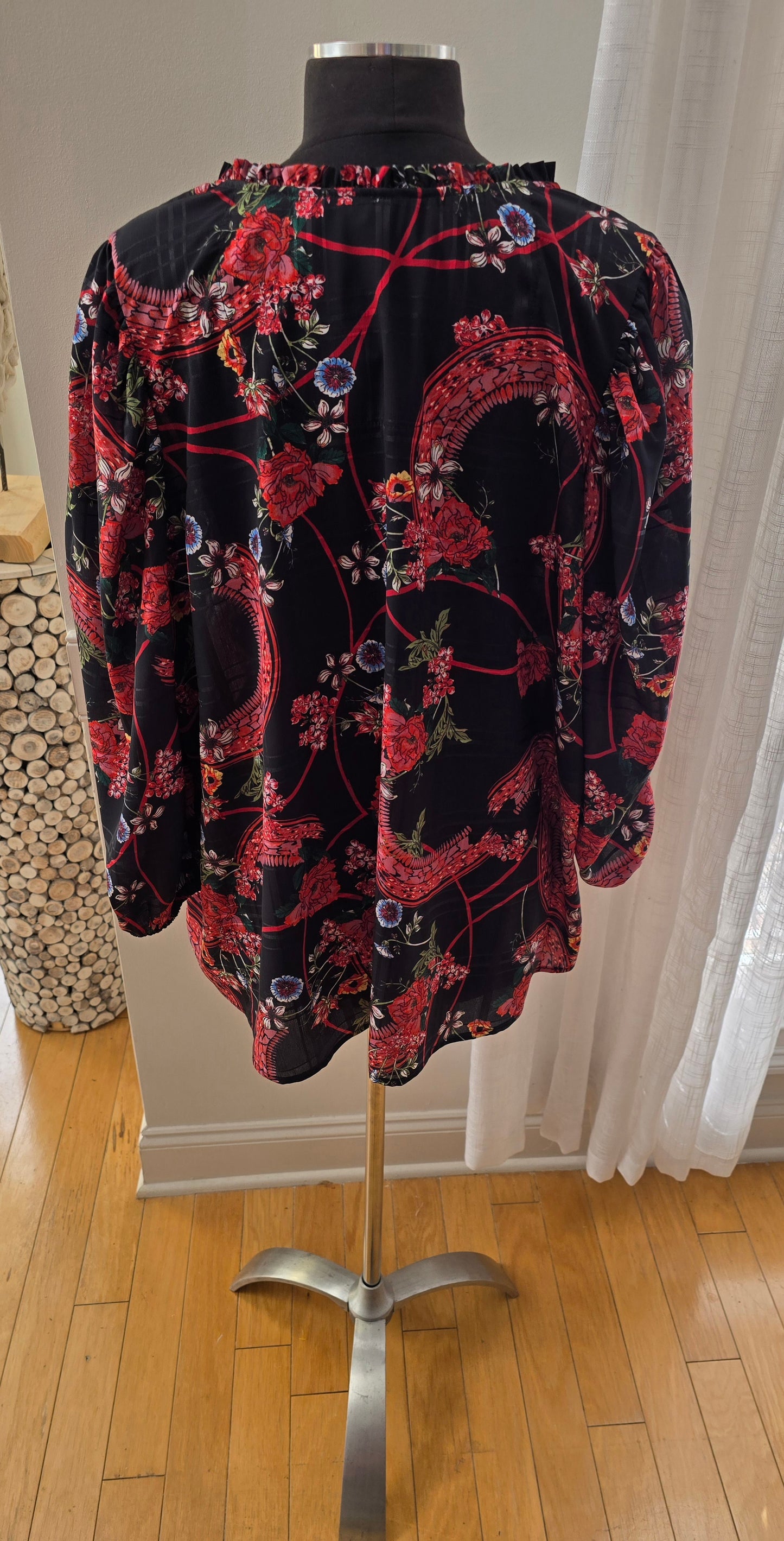 Long Sleeve Printed Split Neck Blouse Sz 1X