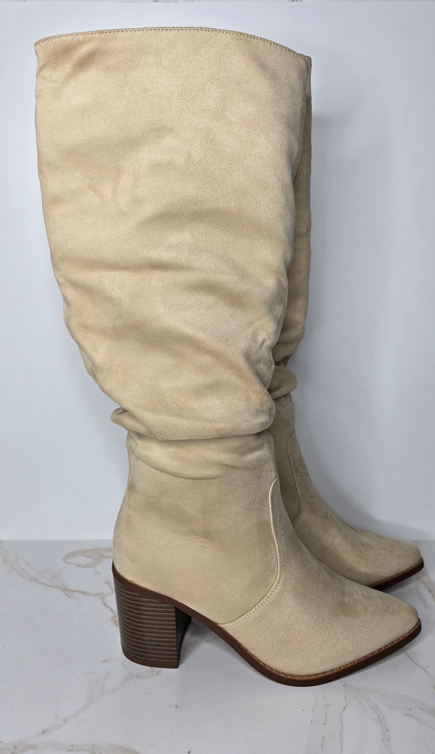 Pointy Toe Knee High Faux Suede Tan Slouch Boot Sz 9