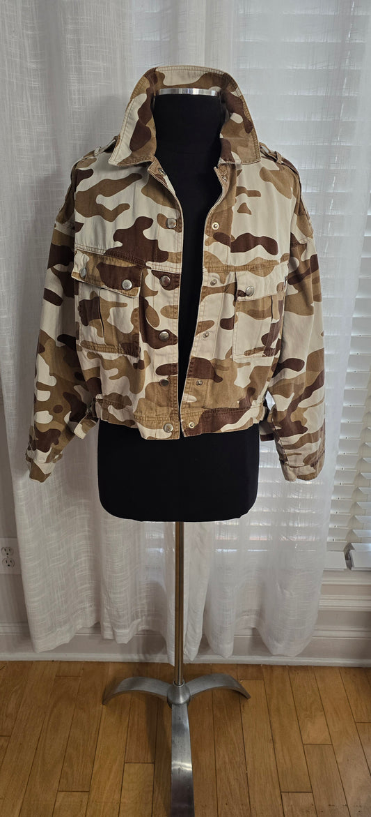 Forever 21 Cropped Brown Camo Jacket Sz L