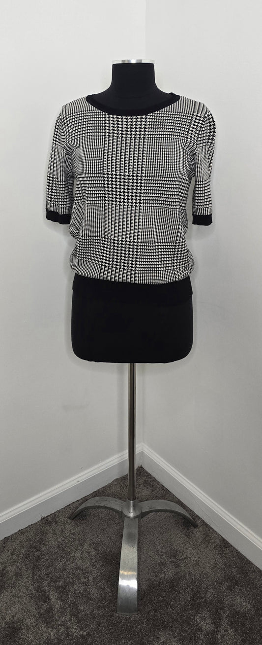 Ann Taylor Short Sleeve Houndstooth Sweater Sz L