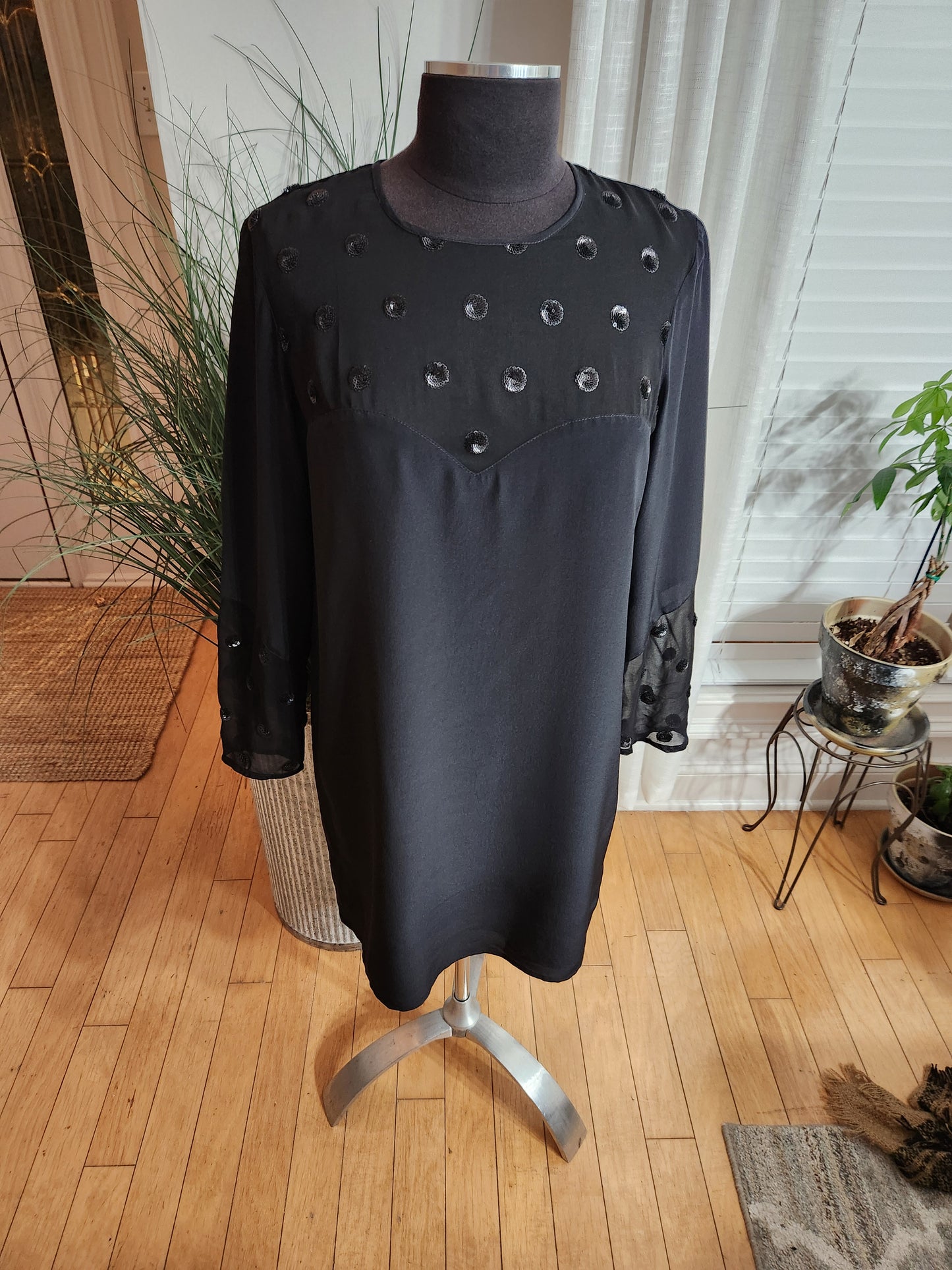 Broadway & Broome Silk Cocktail LBD Sz M