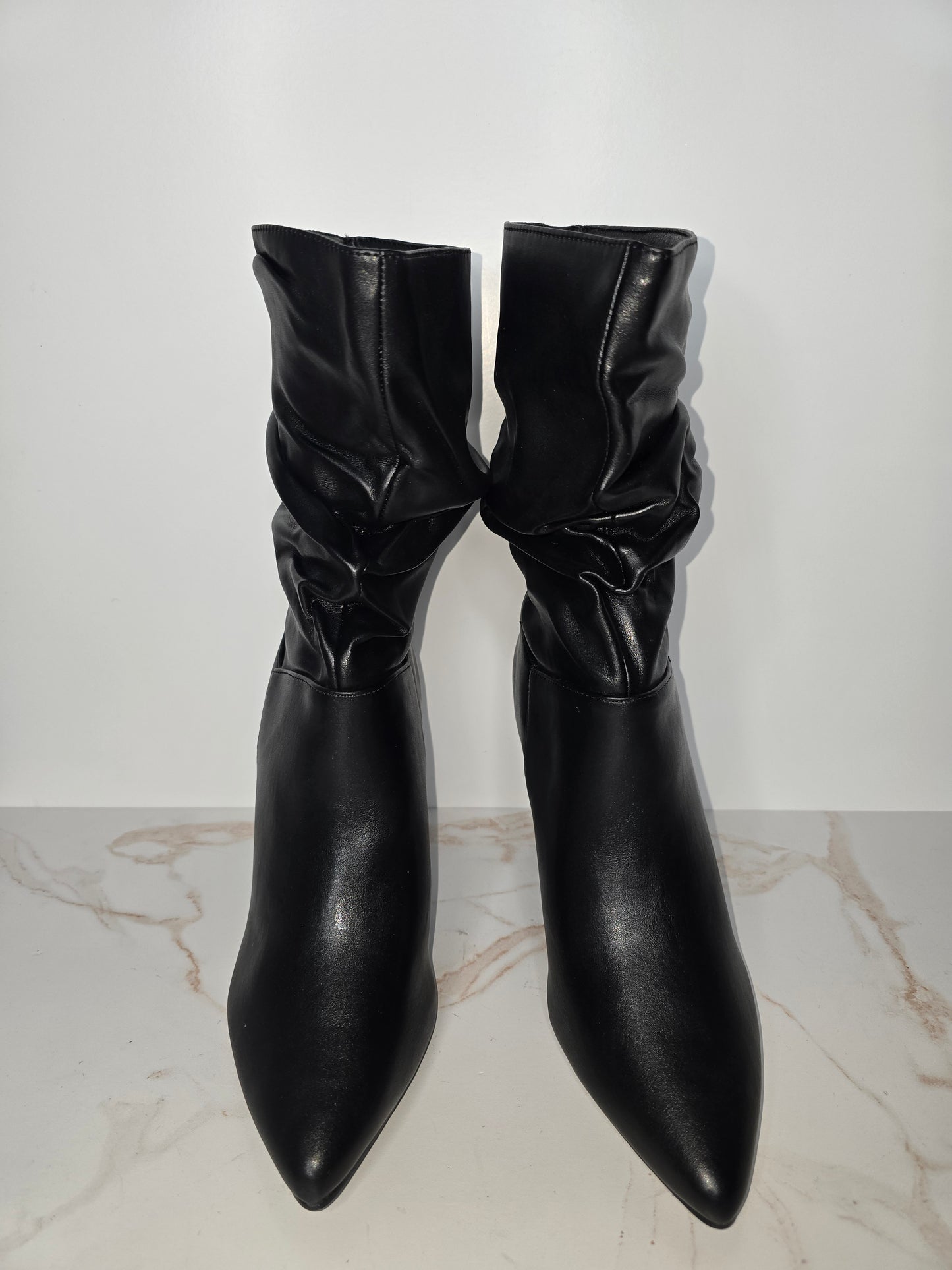 Ruched Faux Leather Black Pointy Toe Boot Sz 6.5