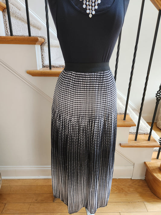 Kim Rogers Black & White Skirt Sz 1X