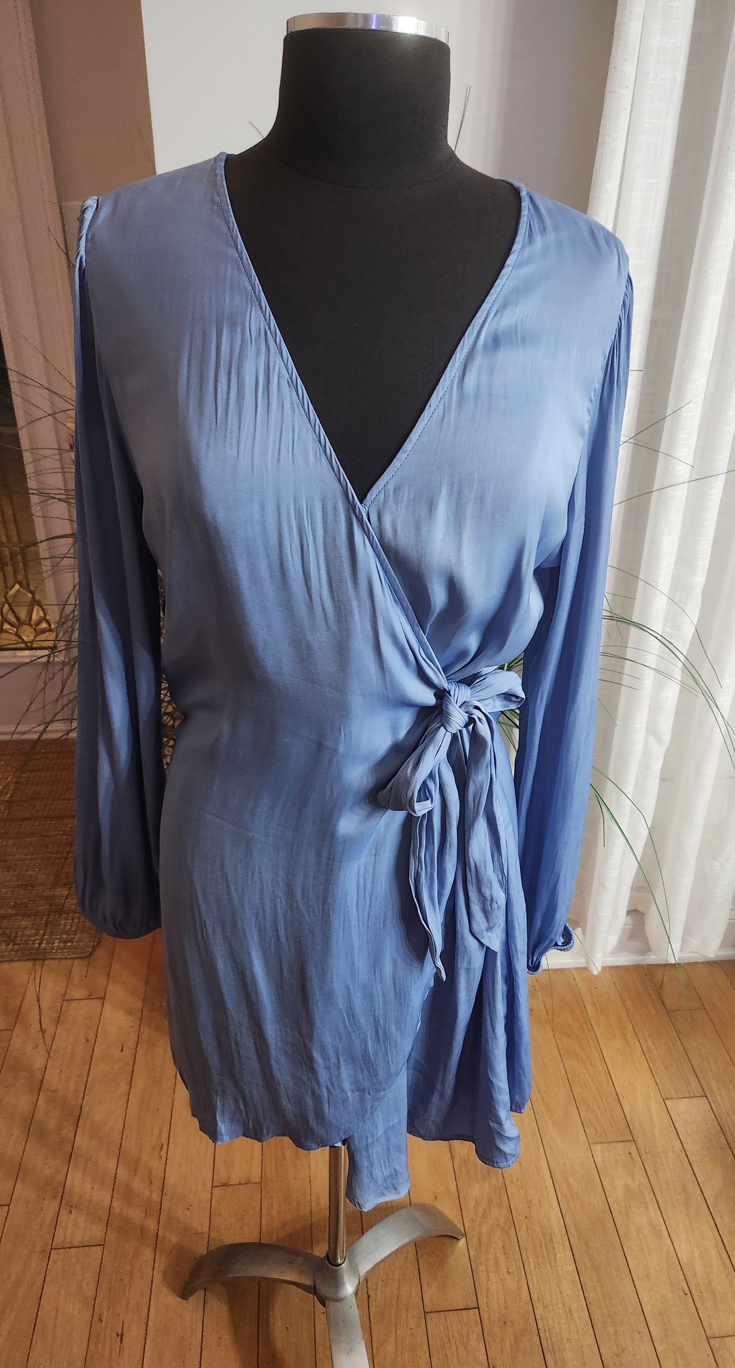 Socialite Blue Wrap Dress Sz L