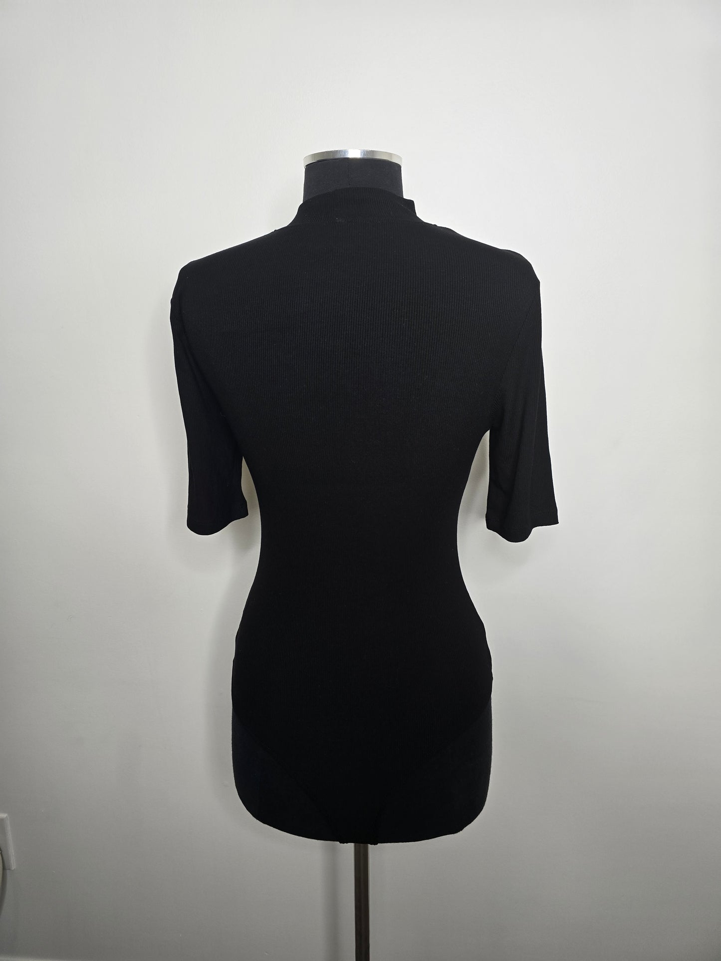 Black Mock Turtleneck Ribbed Bodysuit Sz L