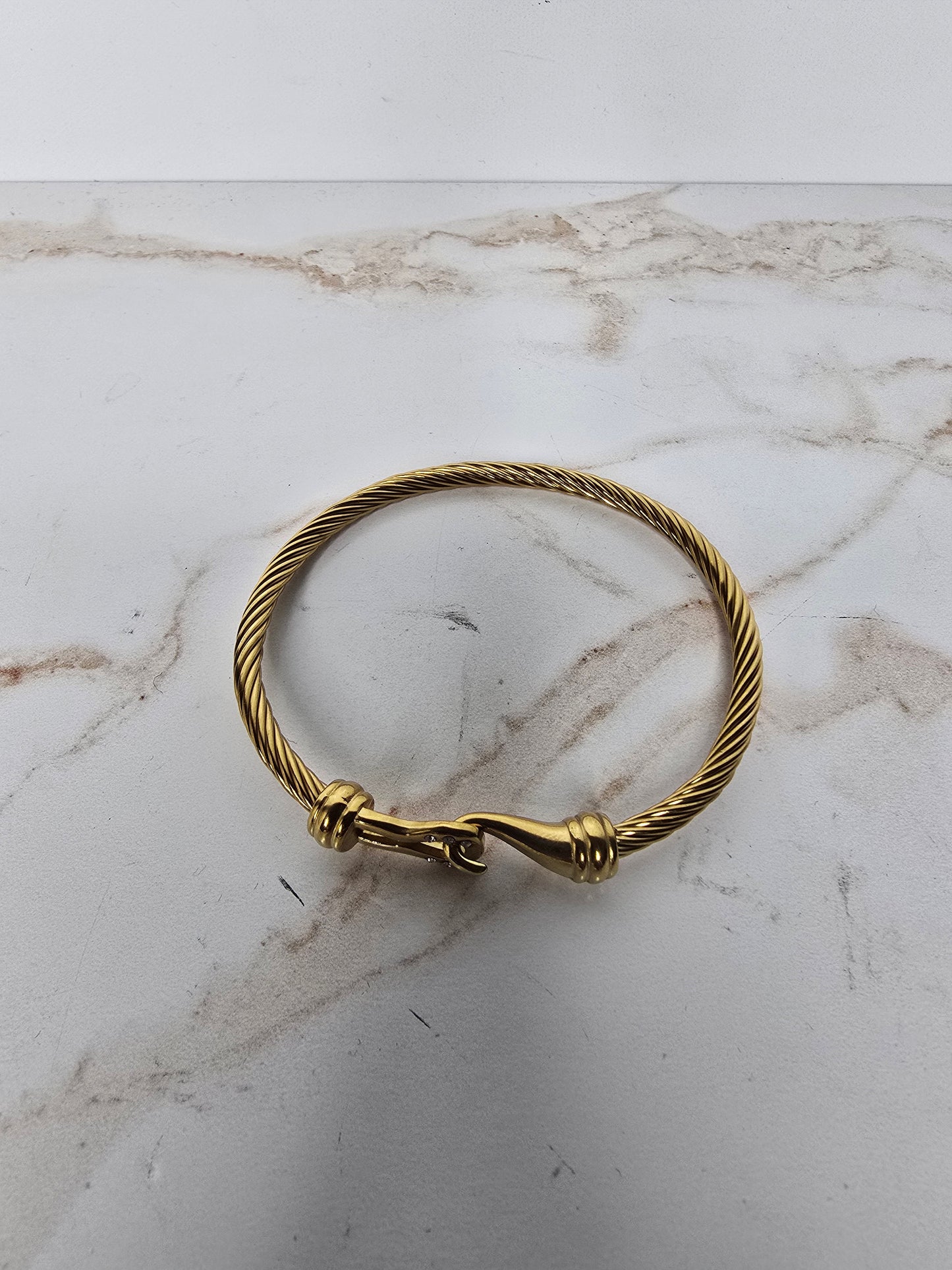 Stainless Steele Gold Twisted Hook Bracelet