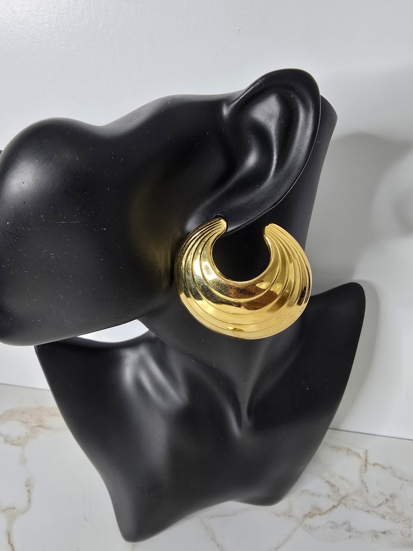 Gold Vintage Shell Earrings