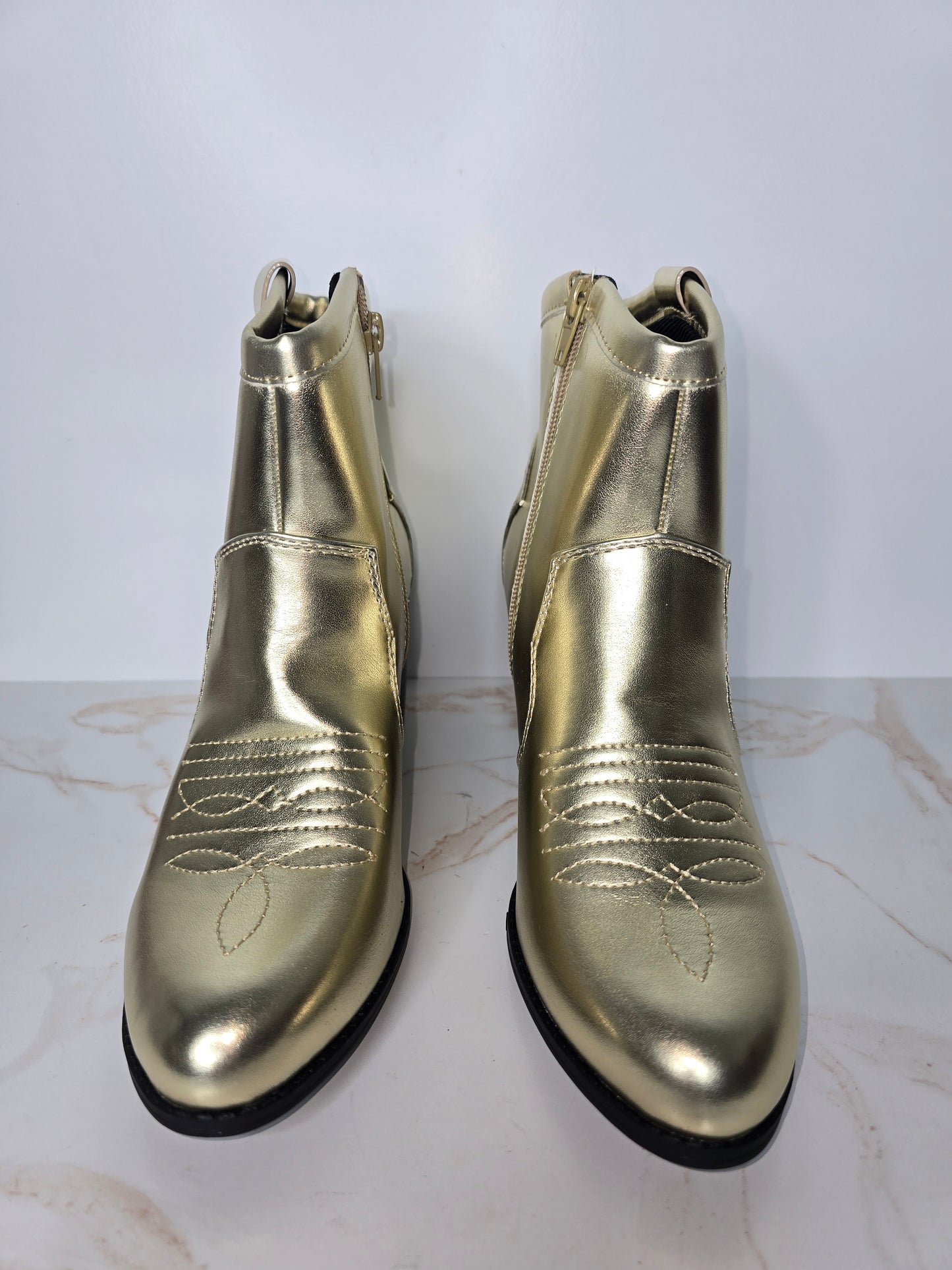 Soda Metallic Western Inspired Ankle Boot Sz 8.5
