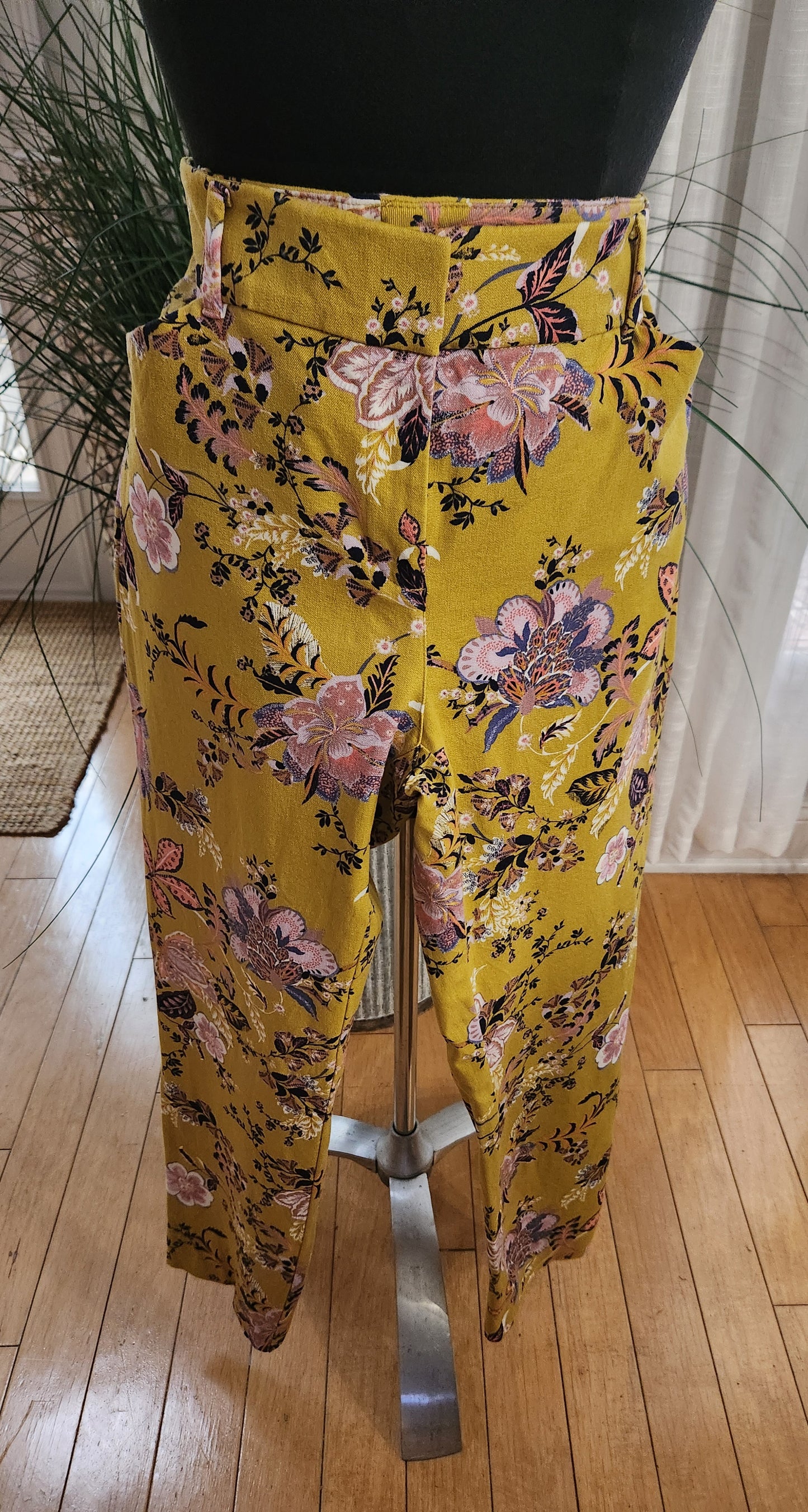 New York & Company Floral Pants Sz 12